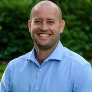 Dr. Noah Piskorski DDS