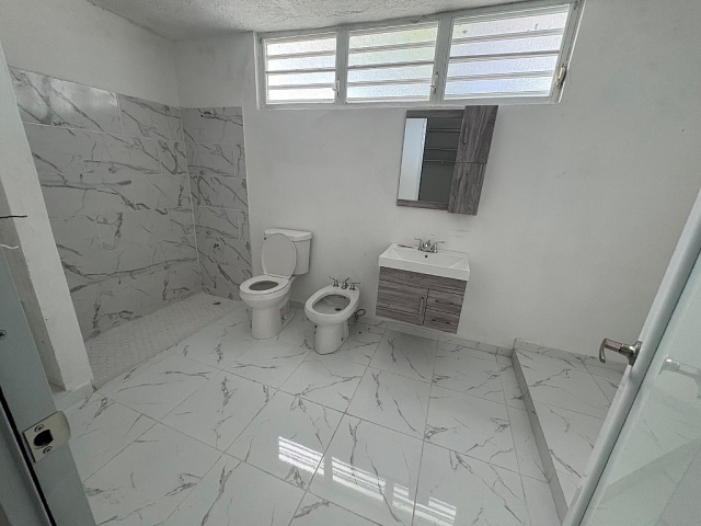 Residencia Urb. La Cumbre, San Juan — imagen 12