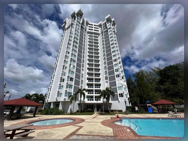 Subpenthouse Condo. Regency Park, Guaynabo — Guaynabo, Puerto Rico