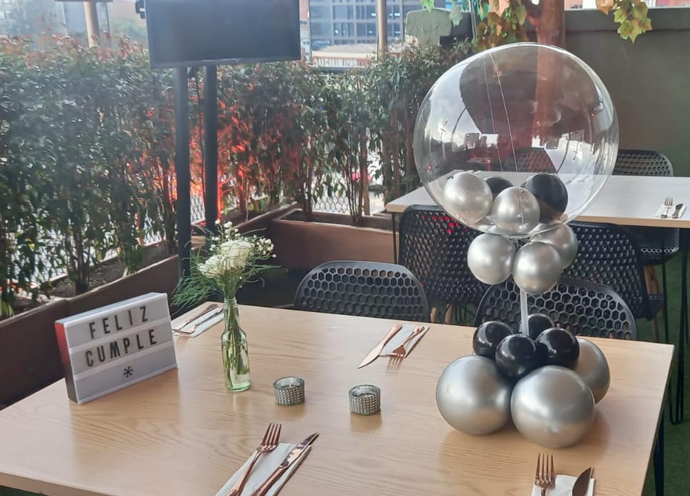 Decoración de cumpleaños para hombre