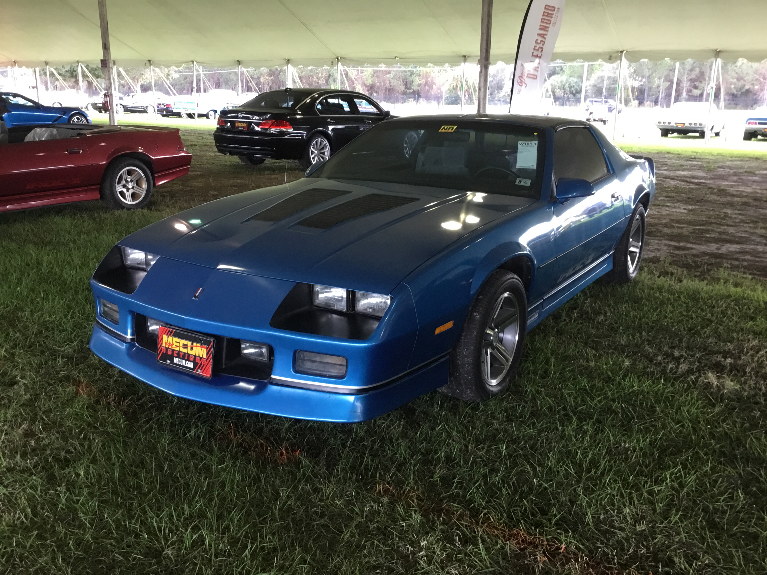 1985 Chevrolet Camaro IROC-Z Sport Coupe 8-cyl. 305cid/215hp TPI