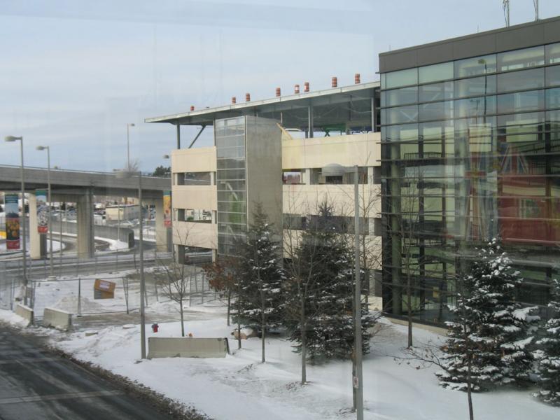 bizpark-airport-parking-yow-ottawa-reservations-reviews