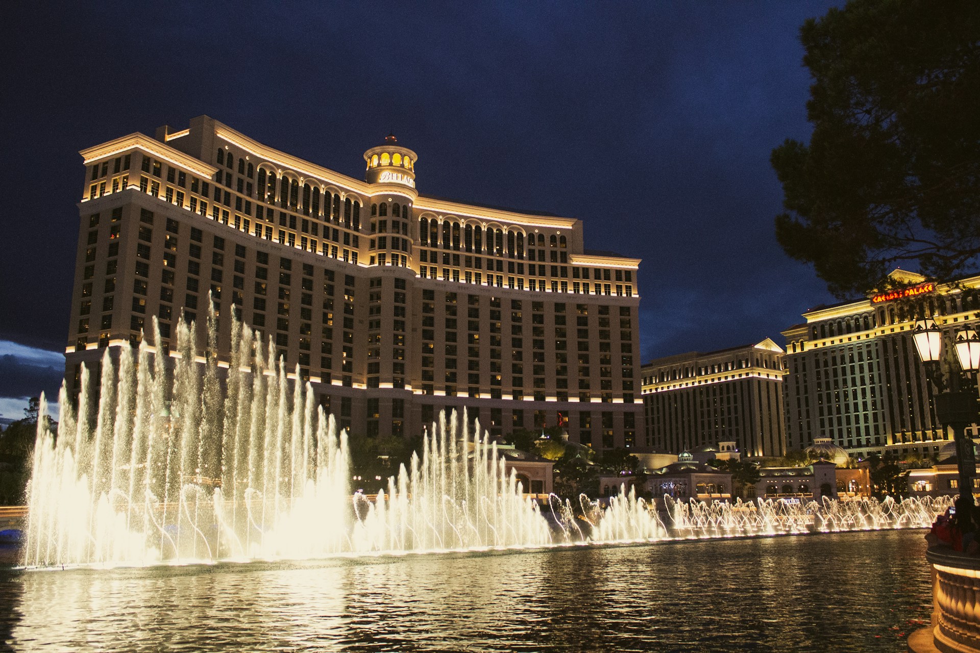 The fountain show at the Bellagio in Vegas