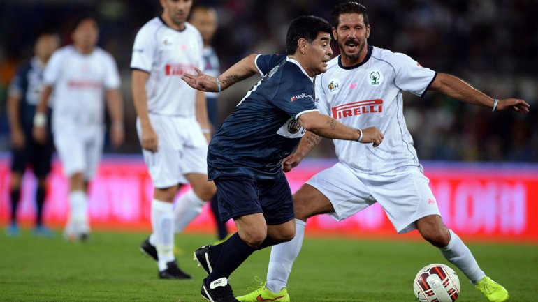 Maradona y Simeone en el Partido por la Paz del año 2014