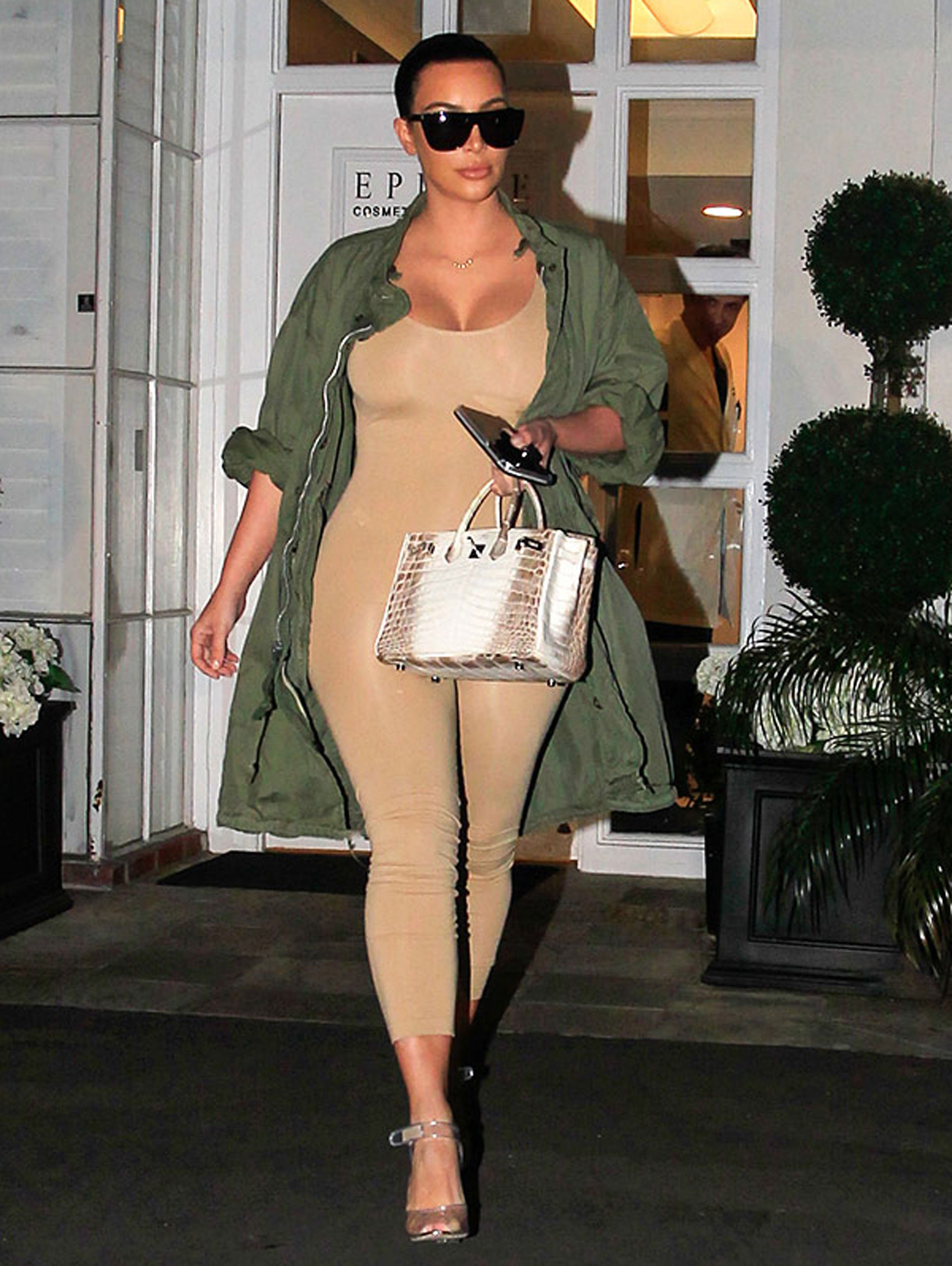 Kim Kardashian es una de las pocas que posee una Diamond Himalaya Niloticus cocodrile Birkin 30.