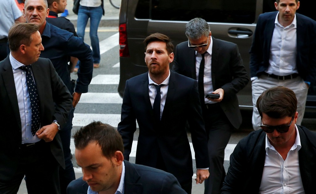 Lionel Messi fue condenado a 21 meses de prisión por evadir impuestos en España (Reuters)