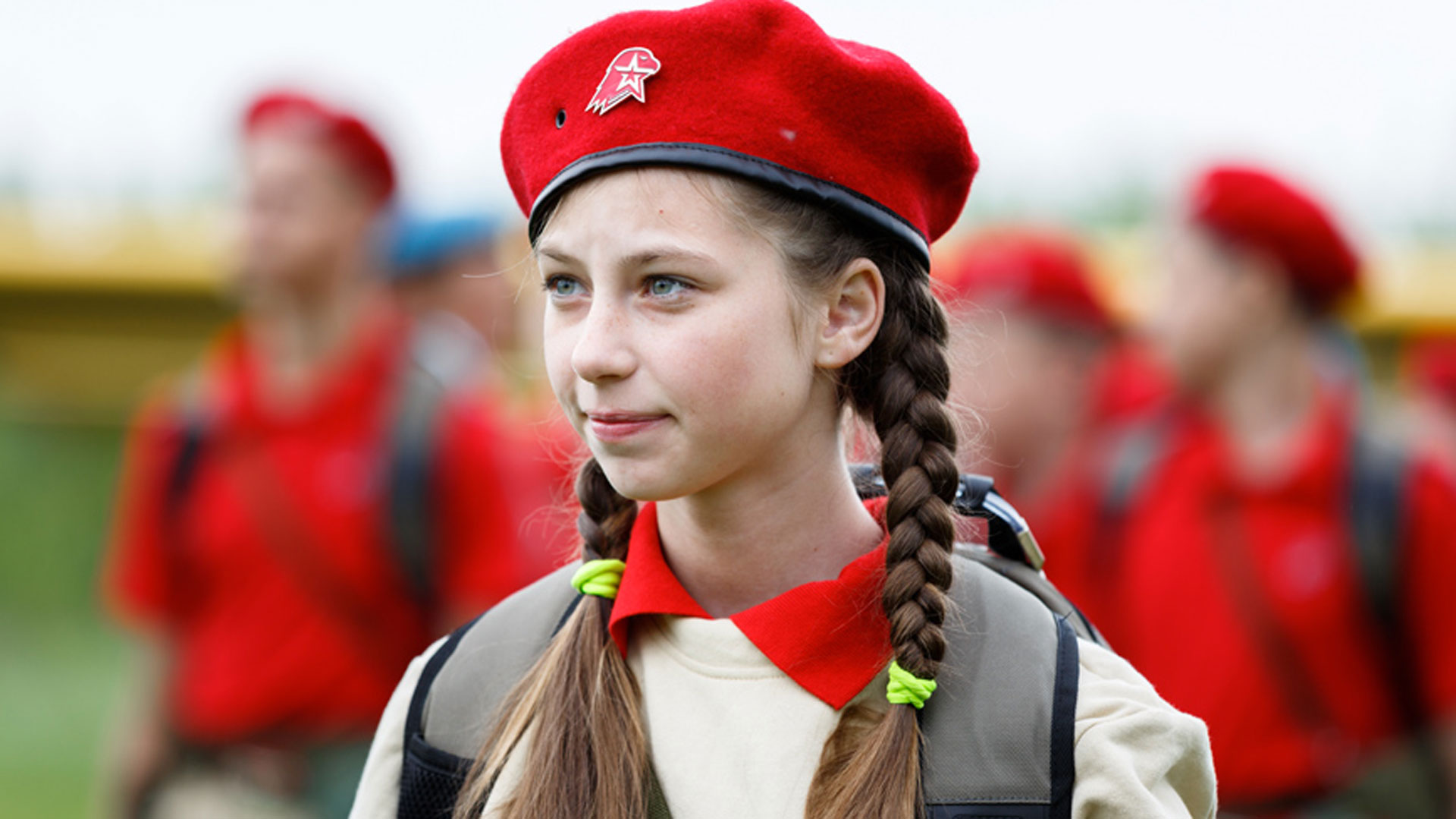Niños y niñas de hasta 10 años se alistaron en sus filas. El Ministerio de Defensa de Rusia publicó las fotografías en su sitio
