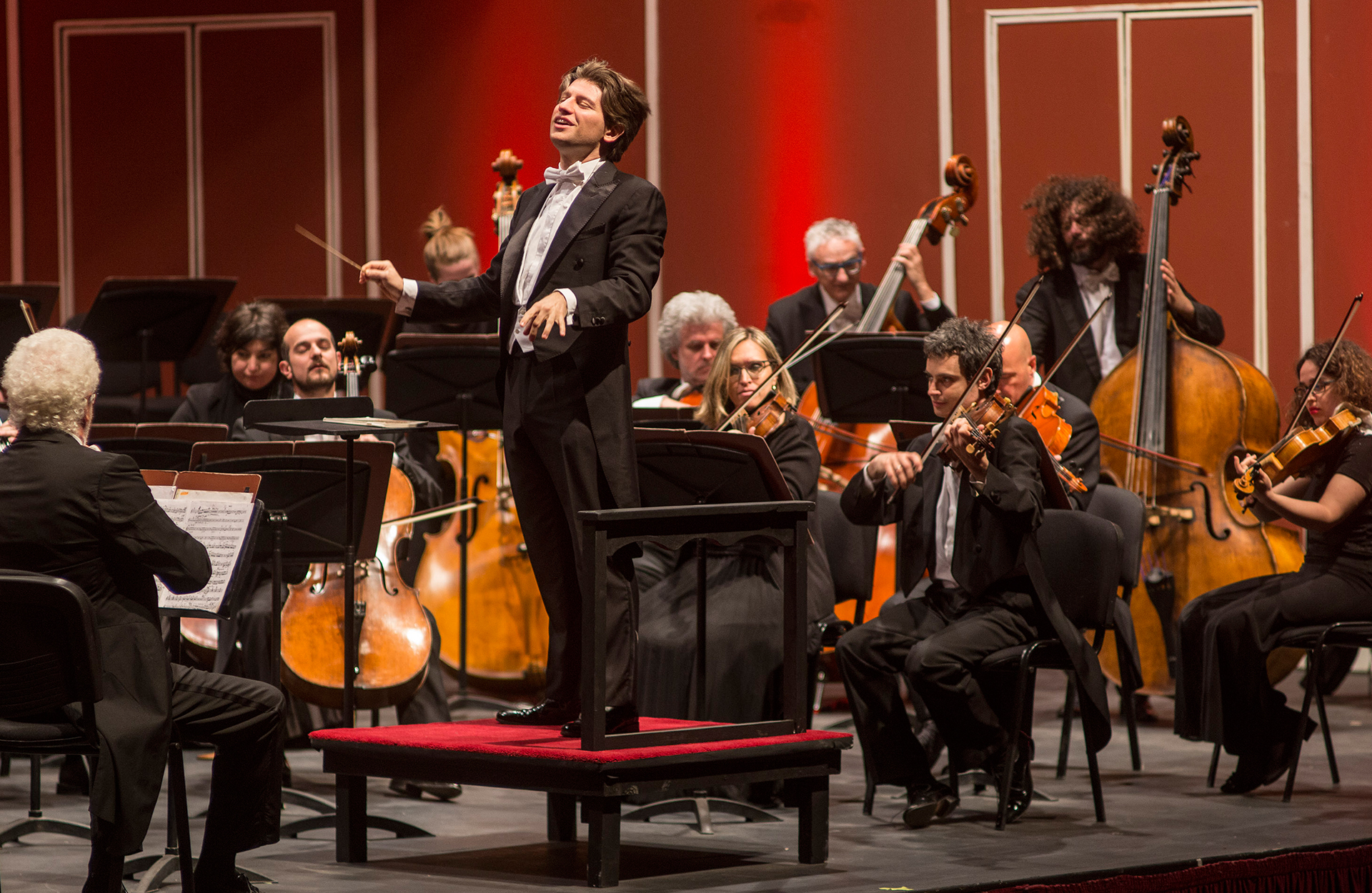 Daniele Rustioni es el director principal de la Orchestra della Toscana y una gran figura en el panorama de la musica internacional