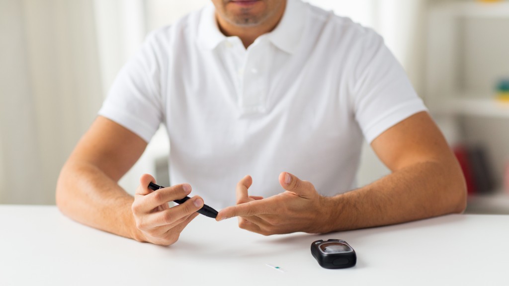 Controlar el nivel de azúcar en sangre es otro de los beneficios de un sueño plácido (Shutterstock)