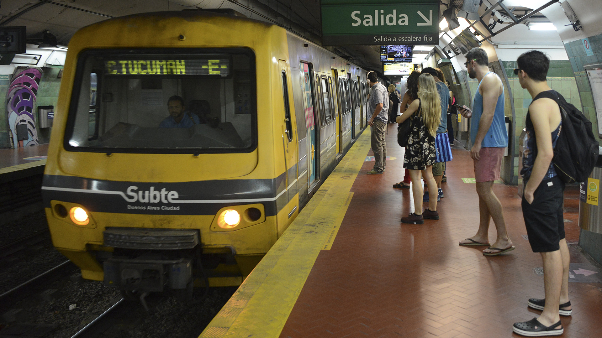 Mañana, los Metrodelegados levantarán los molinetes de 7 a 8 y de 17 a 19 (AFP)