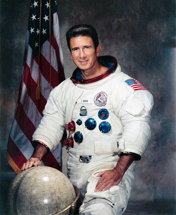 James Irwin, experto matemático, dijo haberse encontrado con Jesús en la luna