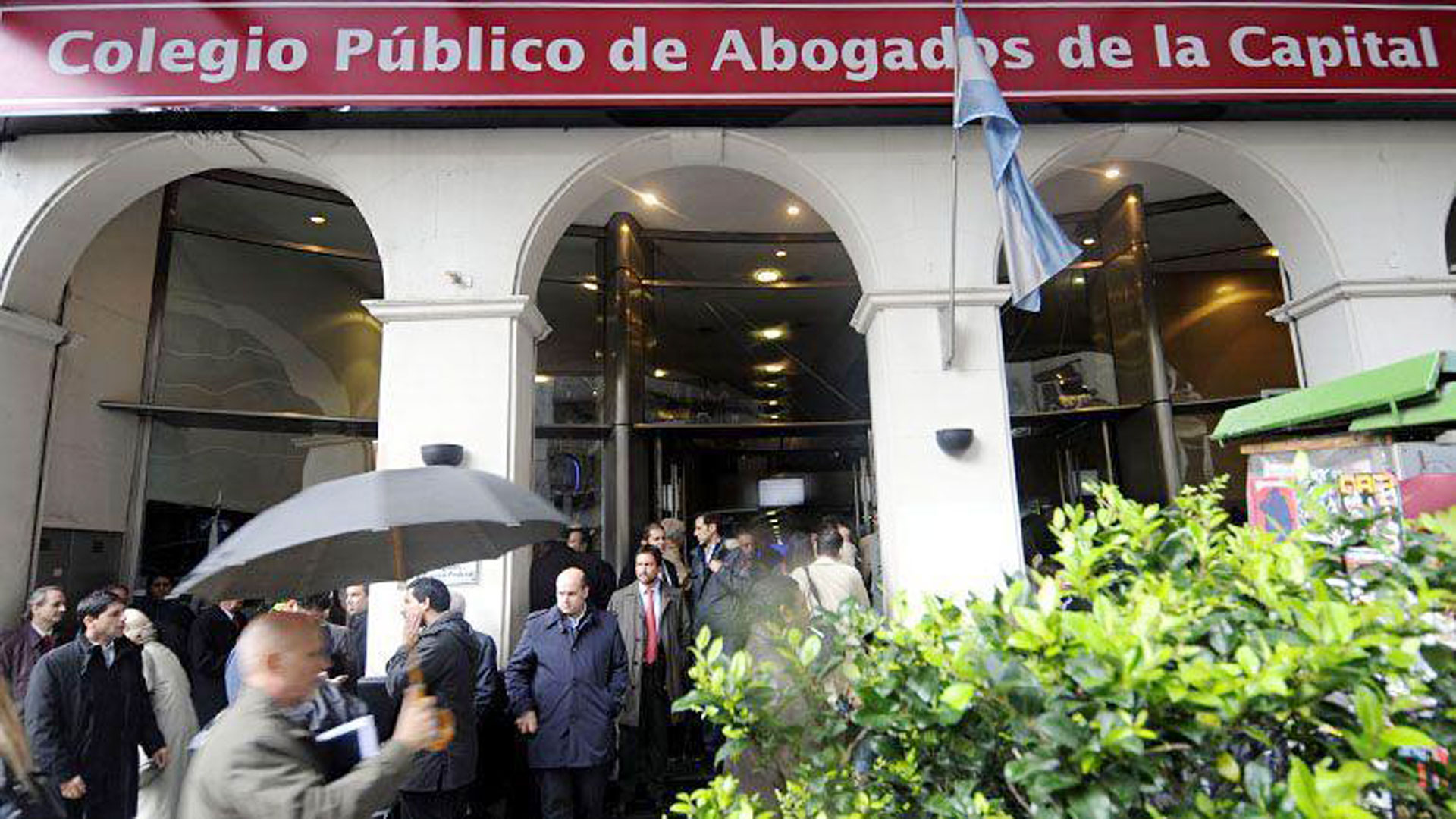El fallo de la Corte diferenció entre alguien que provee servicios y alguien en relación de dependencia (DyN)