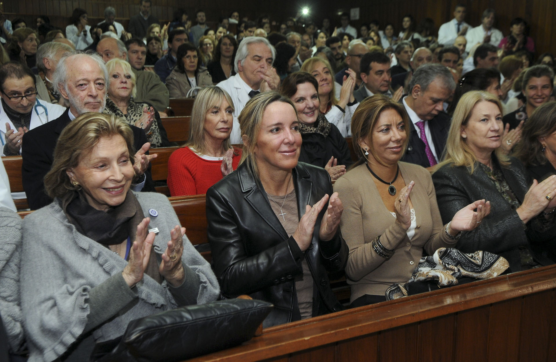 Mercedes Von Dietrichstein de Zemborain, presidenta honoraria de la Fundación; Veronica Zoani, Bettina Bulgheroni y María Taquini de Blaquier, vicepresidente de esa entidad