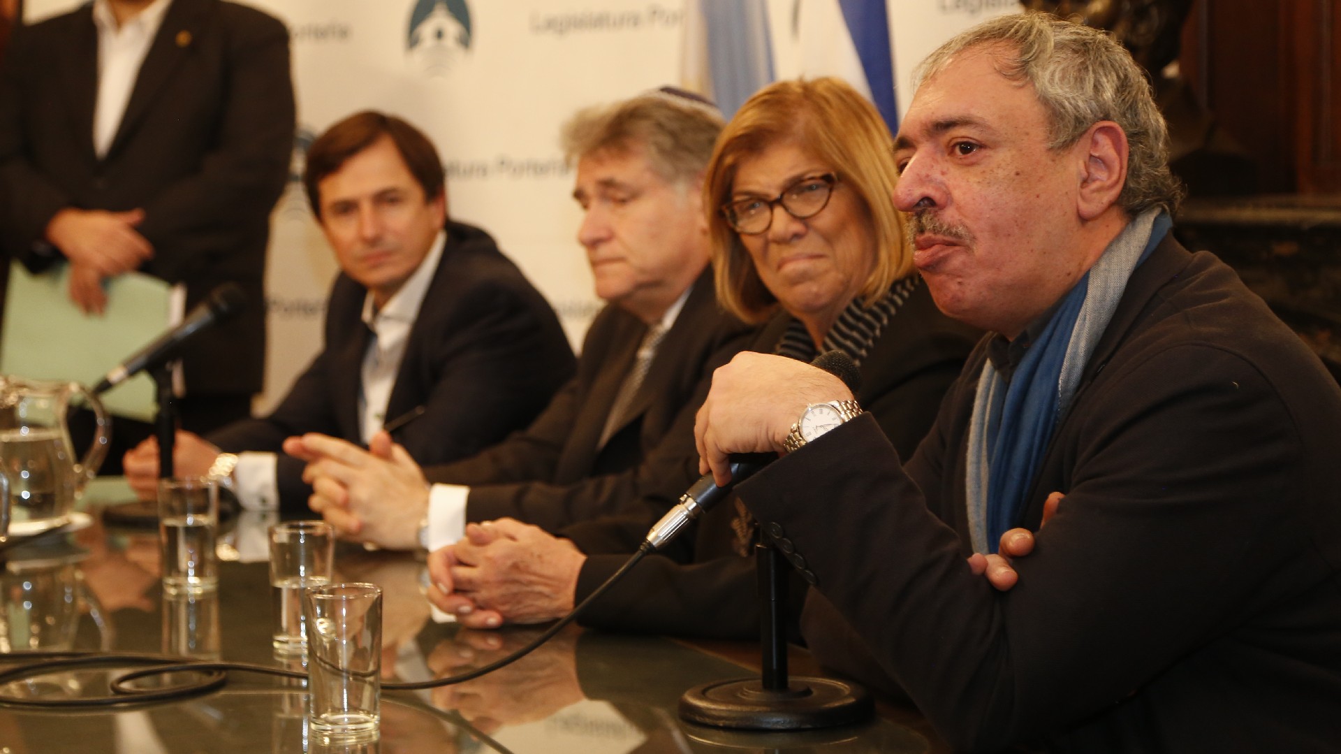 En 2010, Skorka y Jorge Bergoglio publicaron el libro titulado “Sobre el cielo y la tierra”, una serie de diálogos fraternales entre líderes de religiones diferentes.