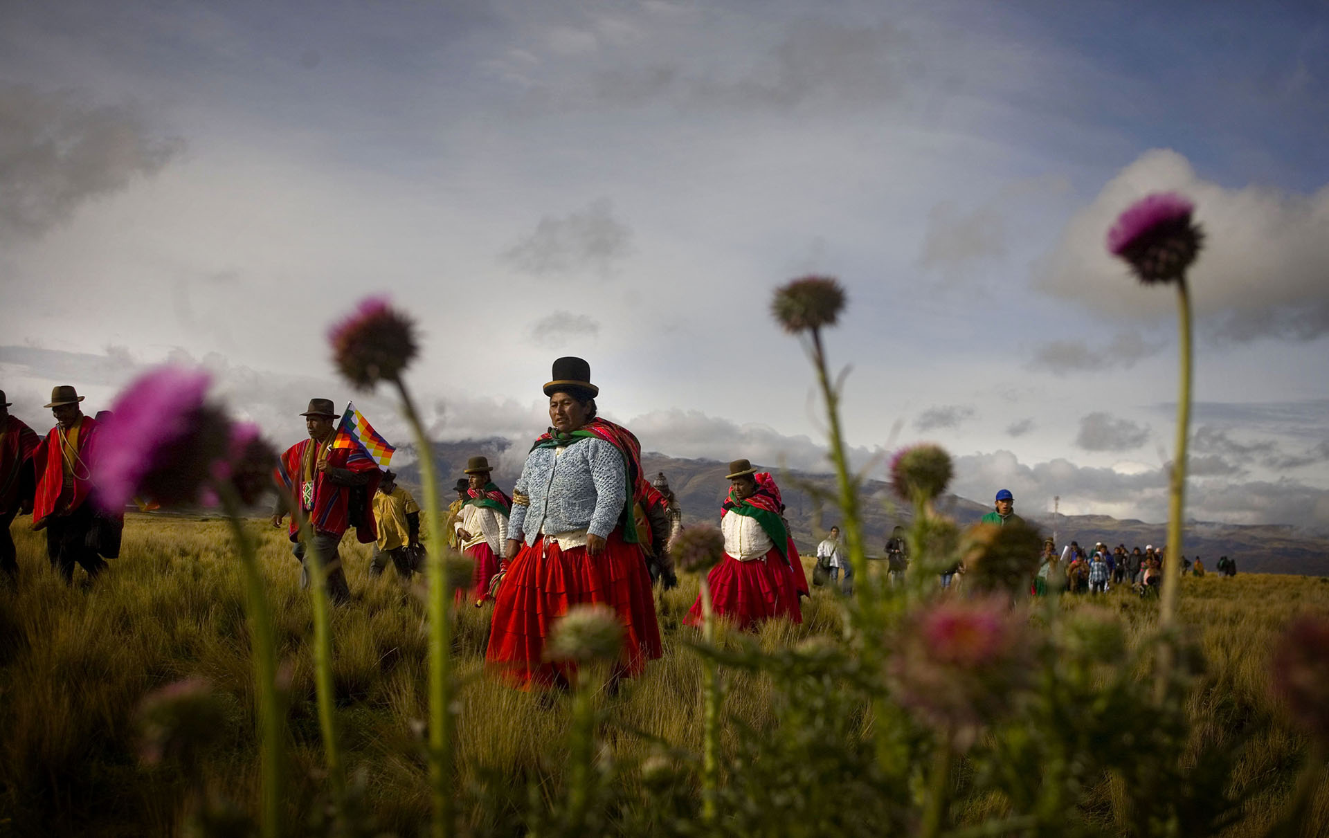 Ceremonia ancestral realizada en el sitio arqueológico de Tiwanaku en homenaje a Evo Morales (Nivolo Facundo)