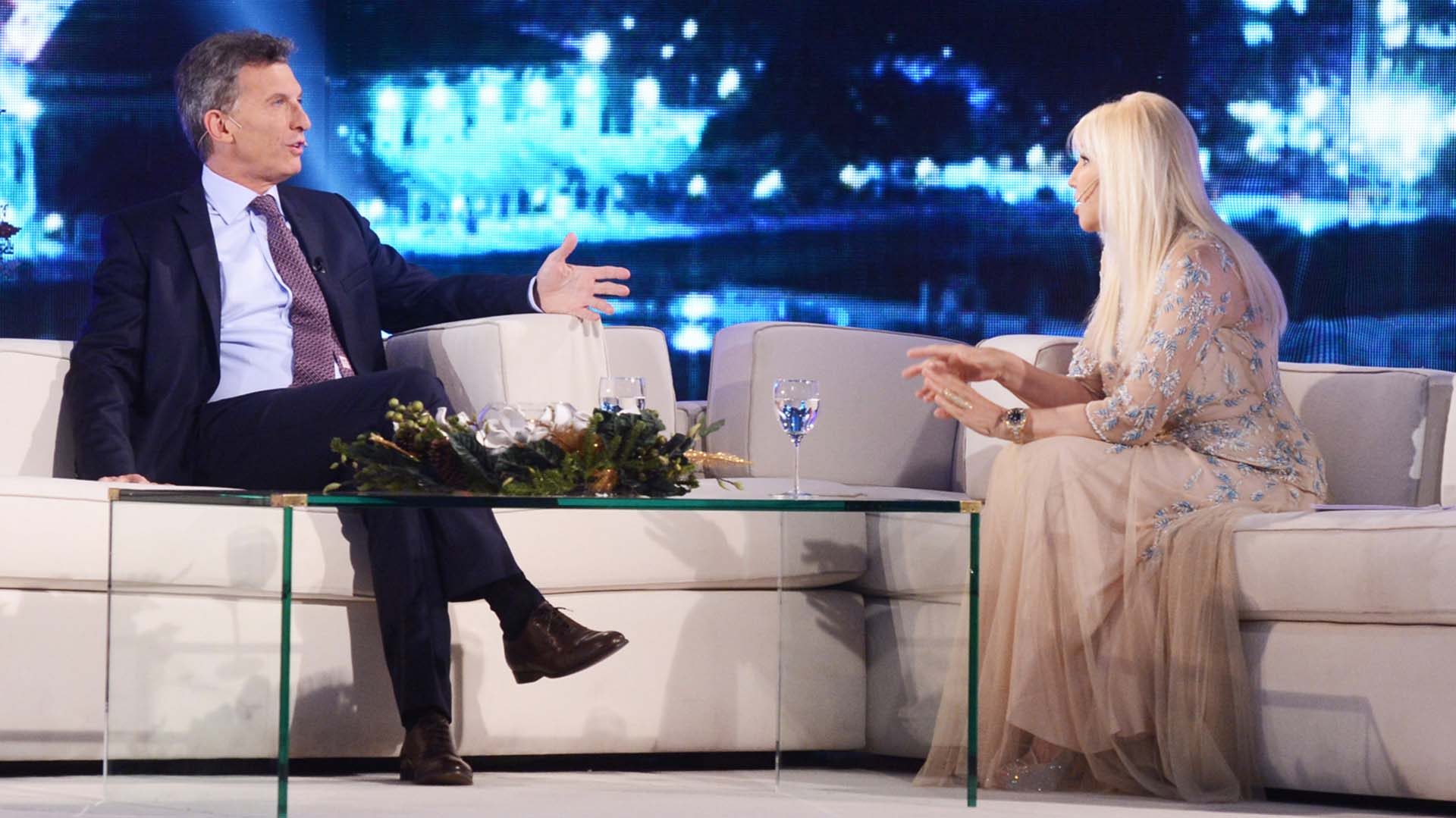 Macri suspendió la entrevista que tenía prevista con Susana. Desde la Casa Rosada dijeron que la harán en otro momento y que el Presidente no está enojado por las críticas de la diva a la reforma previsional