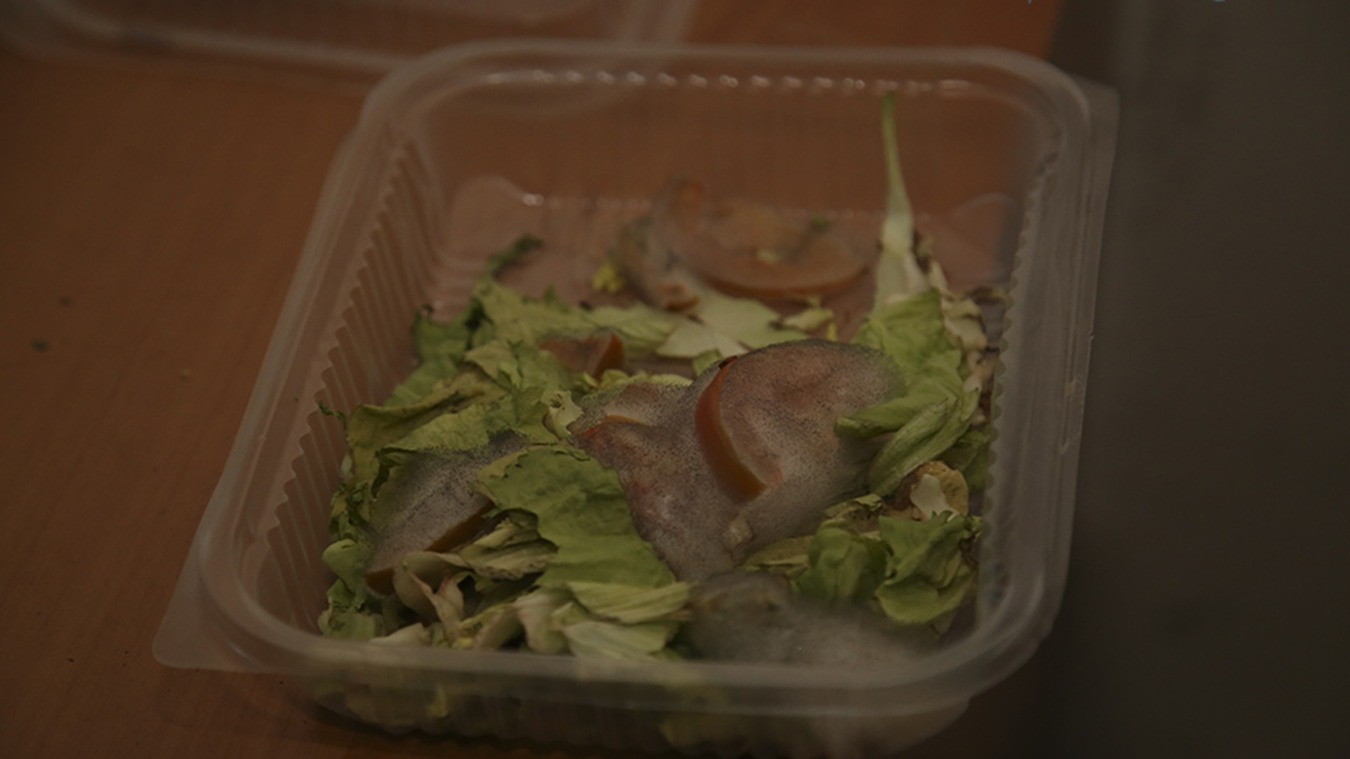 Marcos Paz: un preso afirmó recibir esta comida podrida el día anterior.