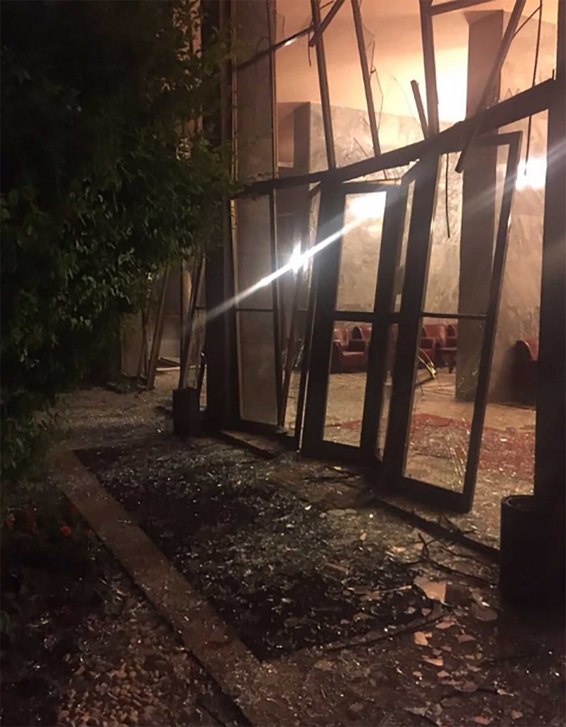 Daños en el Parlamento turco por el bombardeo