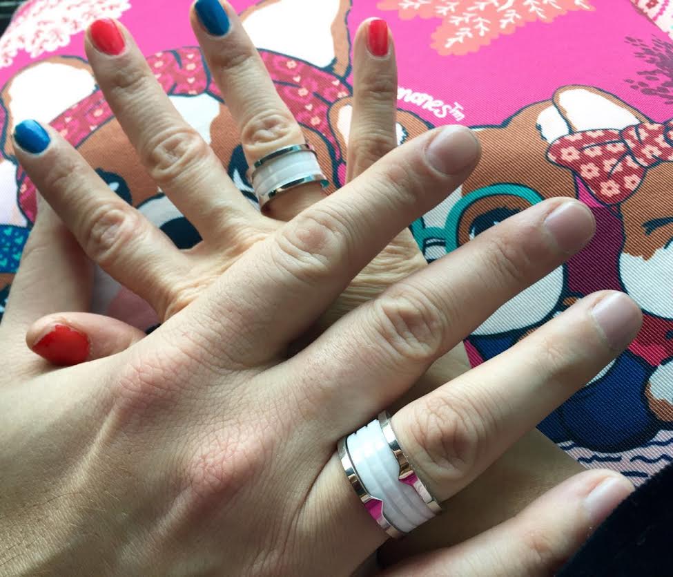 Stefy mostró los anillos que comparte con su novio Sebastián