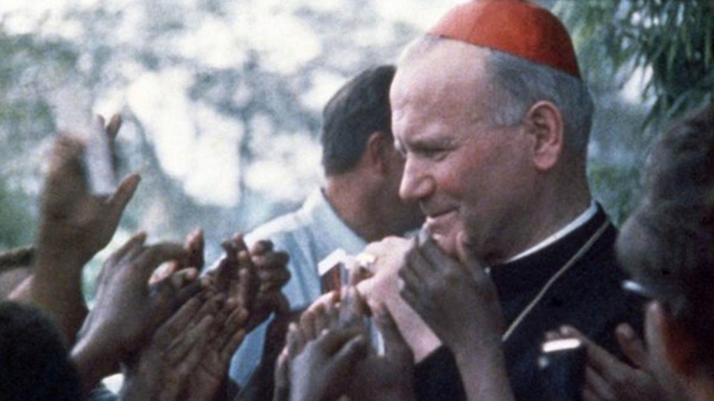 El todavía cardenal Karol Wojtyla, en una viaje a Africa