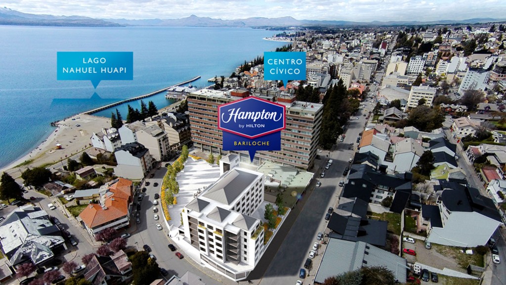 La zona es absolutamente comercial, con excelentes accesos y vista al lago Nahuel Huapi