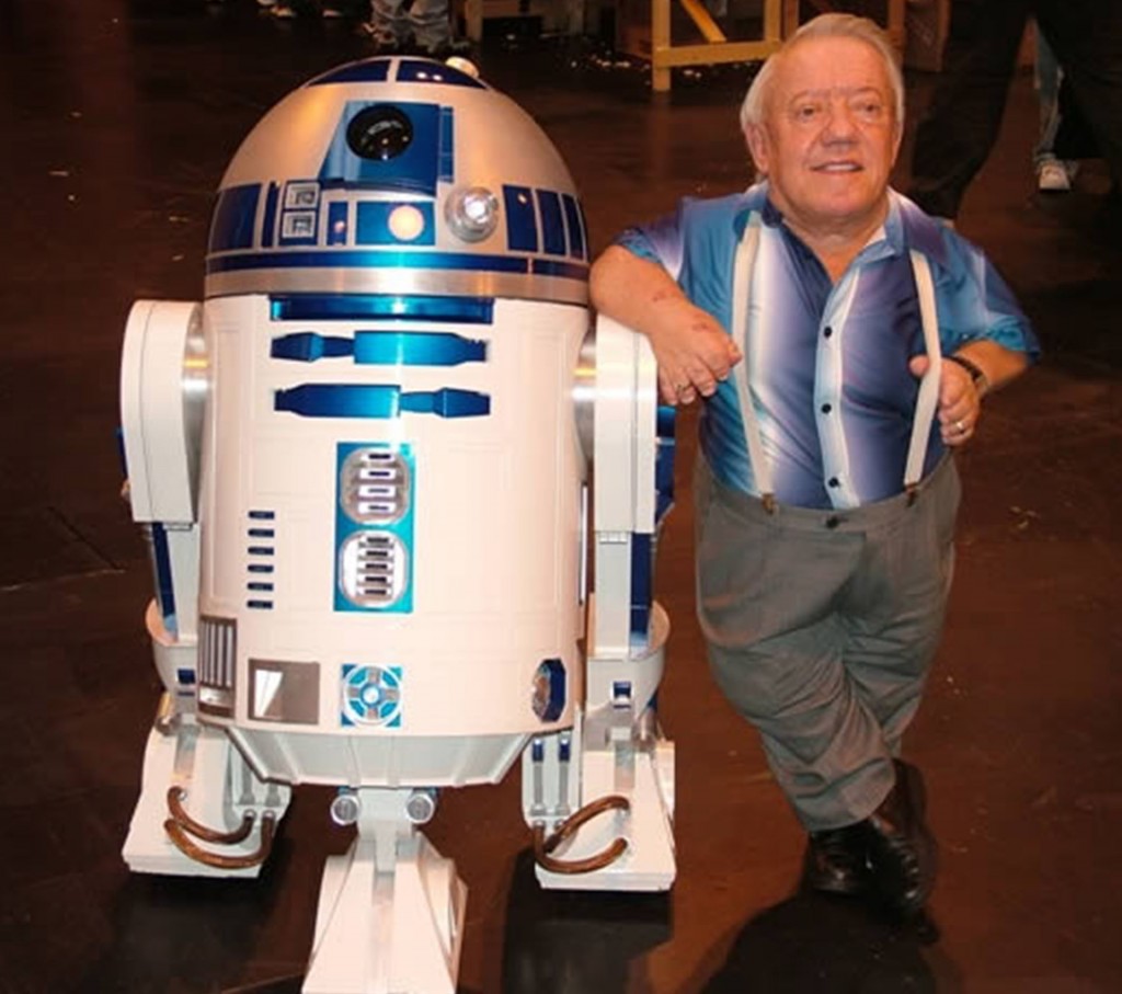 Kenny Baker, el actor británico que estaba adentro de R2D2 en Star Wars, murió a los 83 años el 13 de agosto