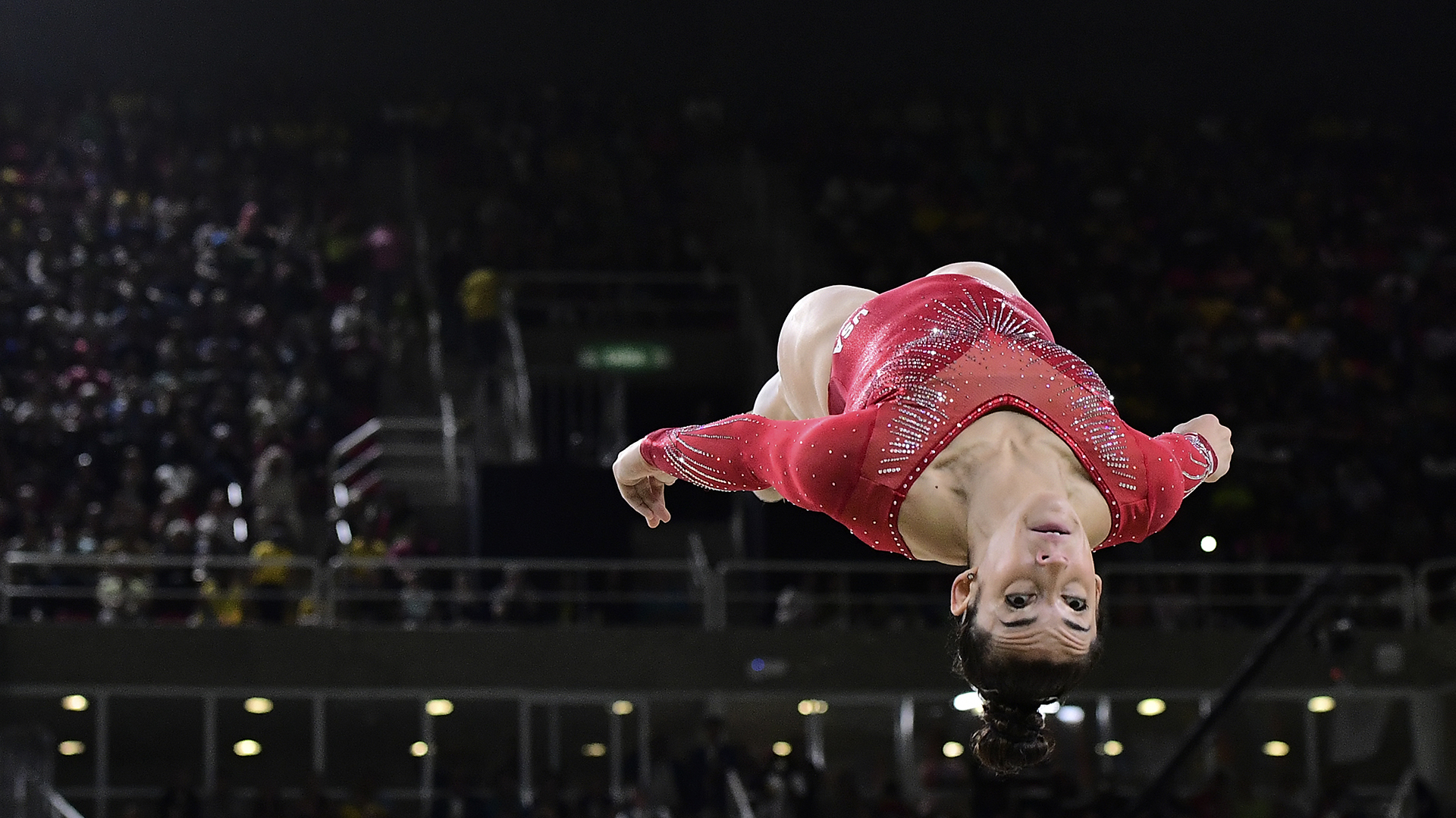 Alexandra Raisman en plena competencia (AFP)