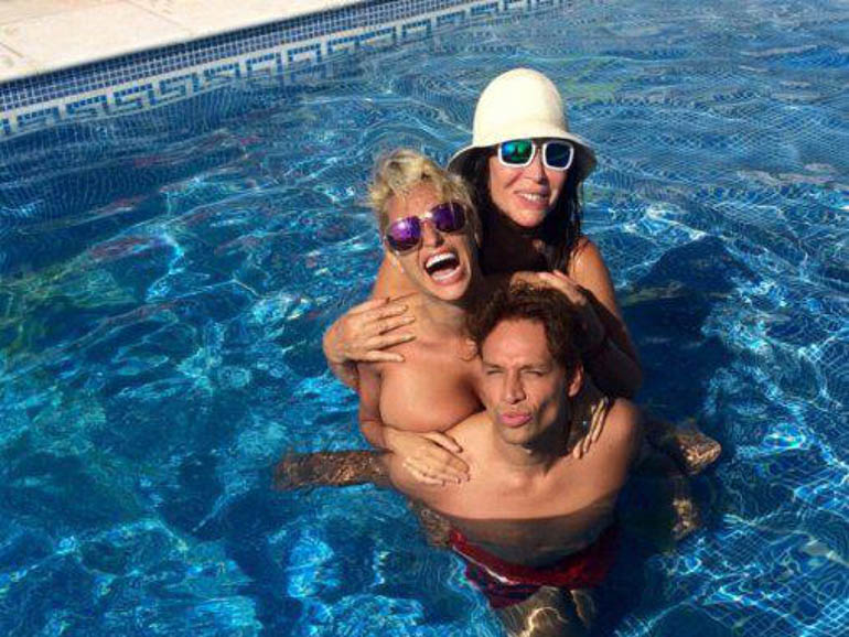 Moria, Vicky Xipolitakis y Galo Sotto