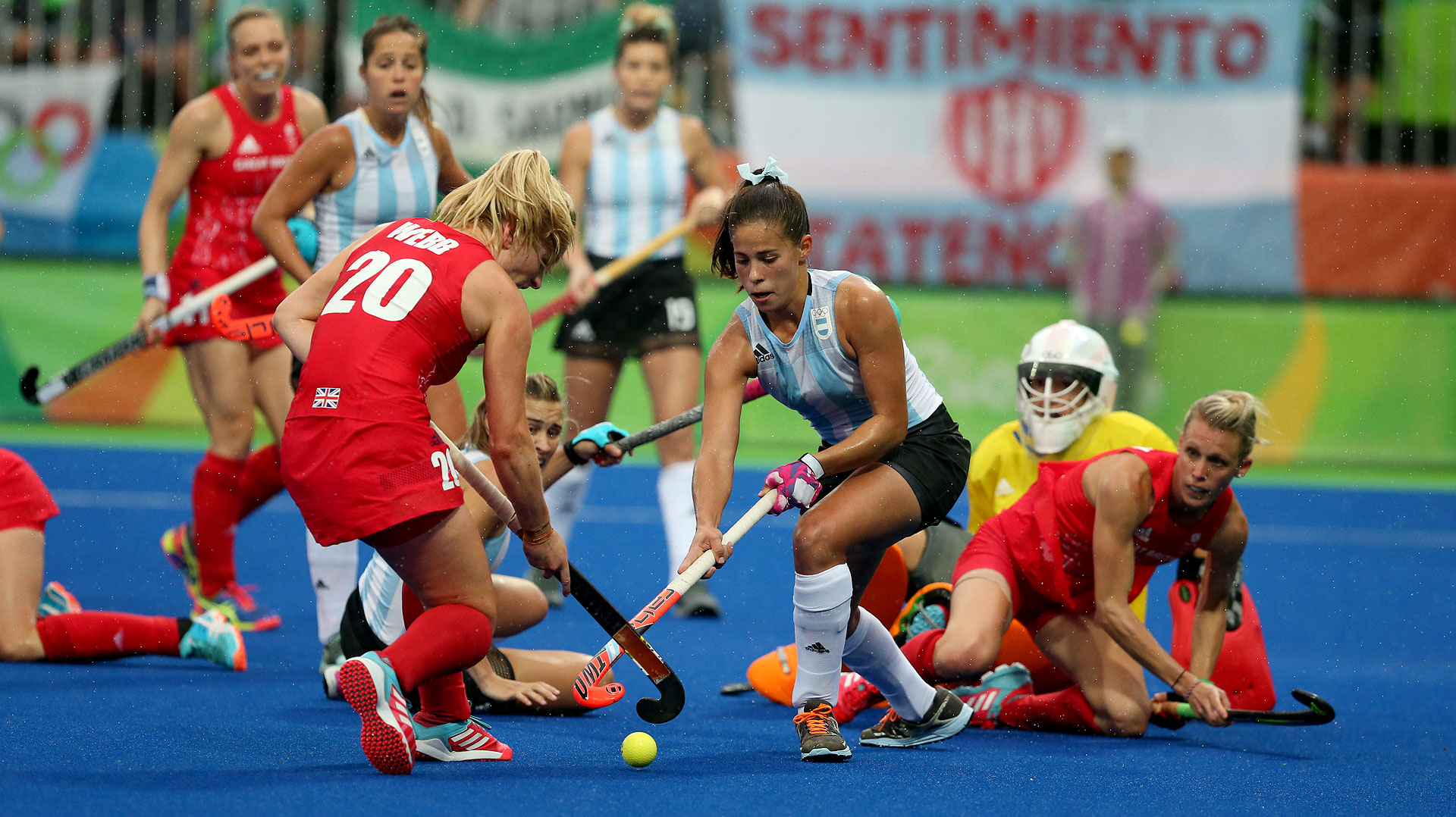 Las Leonas frente a la selección de Gran Bretaña (Nicolás Stulberg)