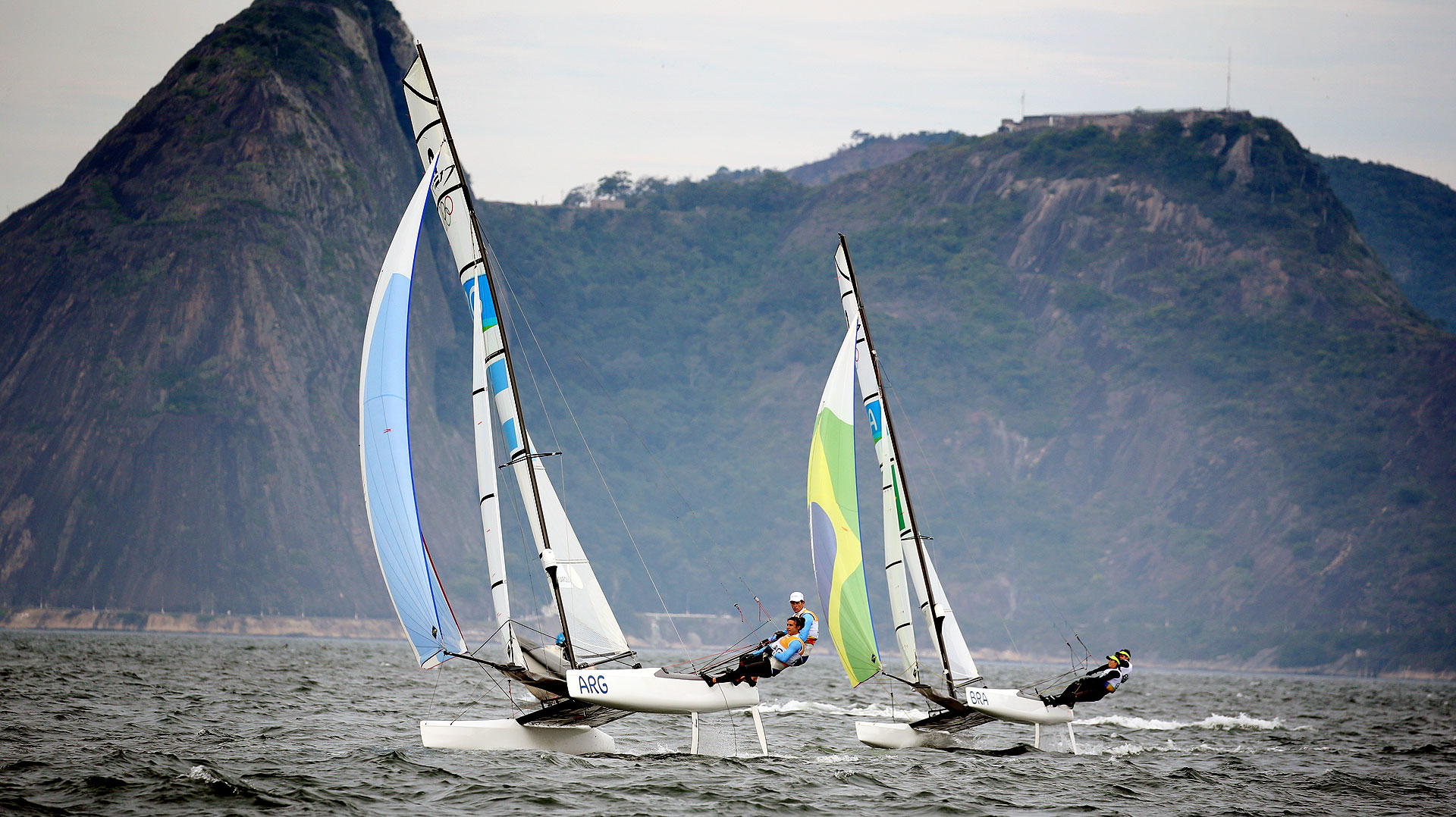 Santiago Lange y Cecilia Carranza ganaron el título olímpico de yachting, que se disputó en el club Marina da Gloria, en la Bahía de Guanabara (Nicolás Stulberg)