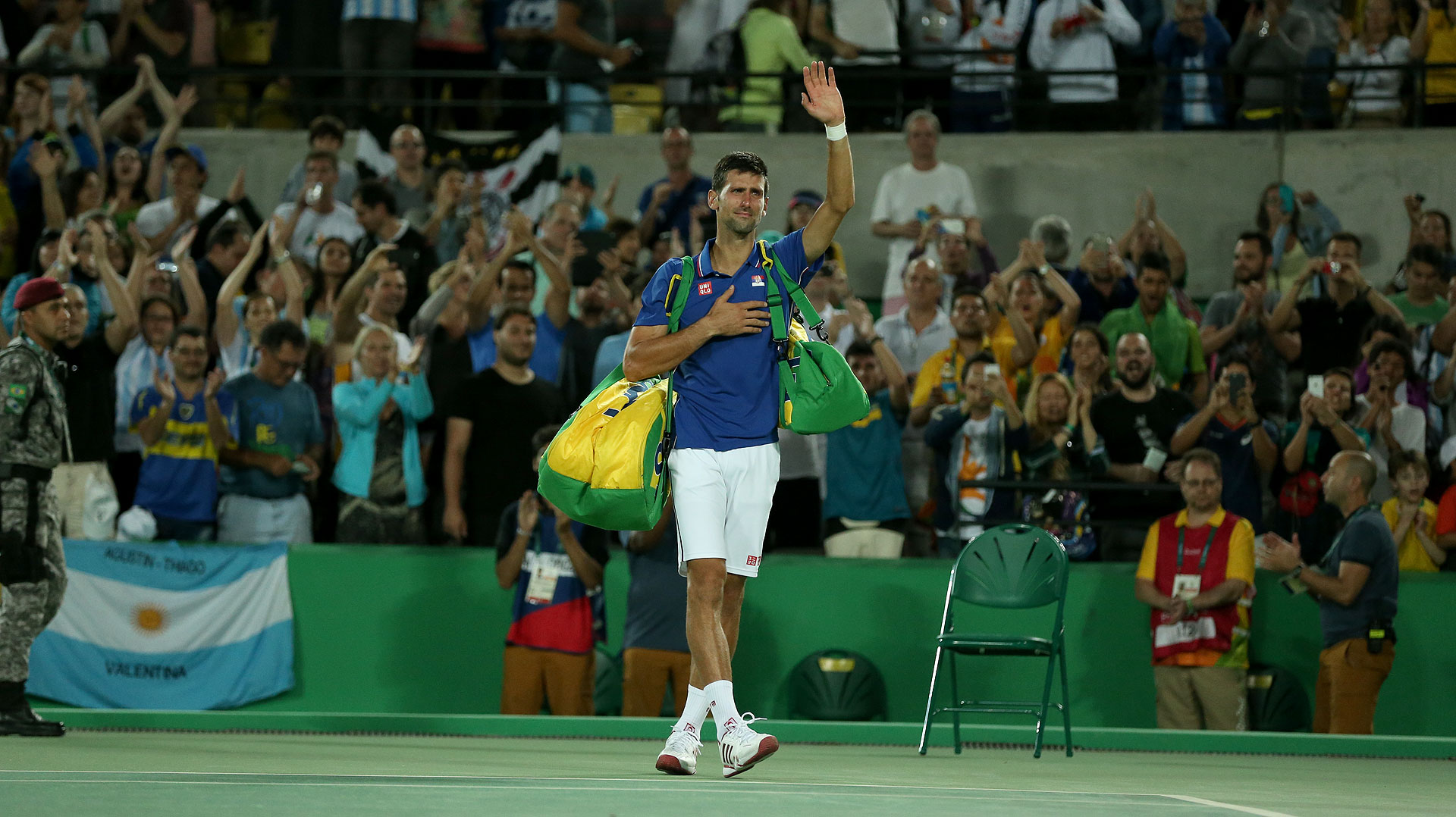 Llanto de Djokovic tras la derrota ante Juan Martín del Potro (Nicolás Stulberg)