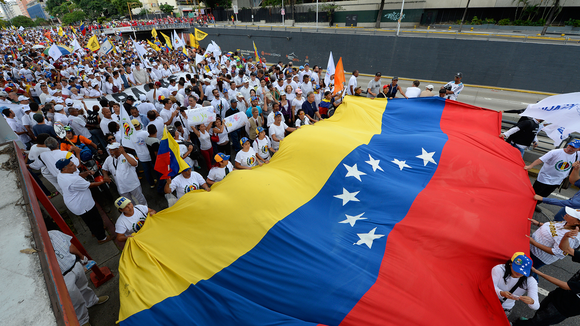 Los venezolanos exigen que se active el referendo revocatorio contra Nicolás Maduro (AFP)