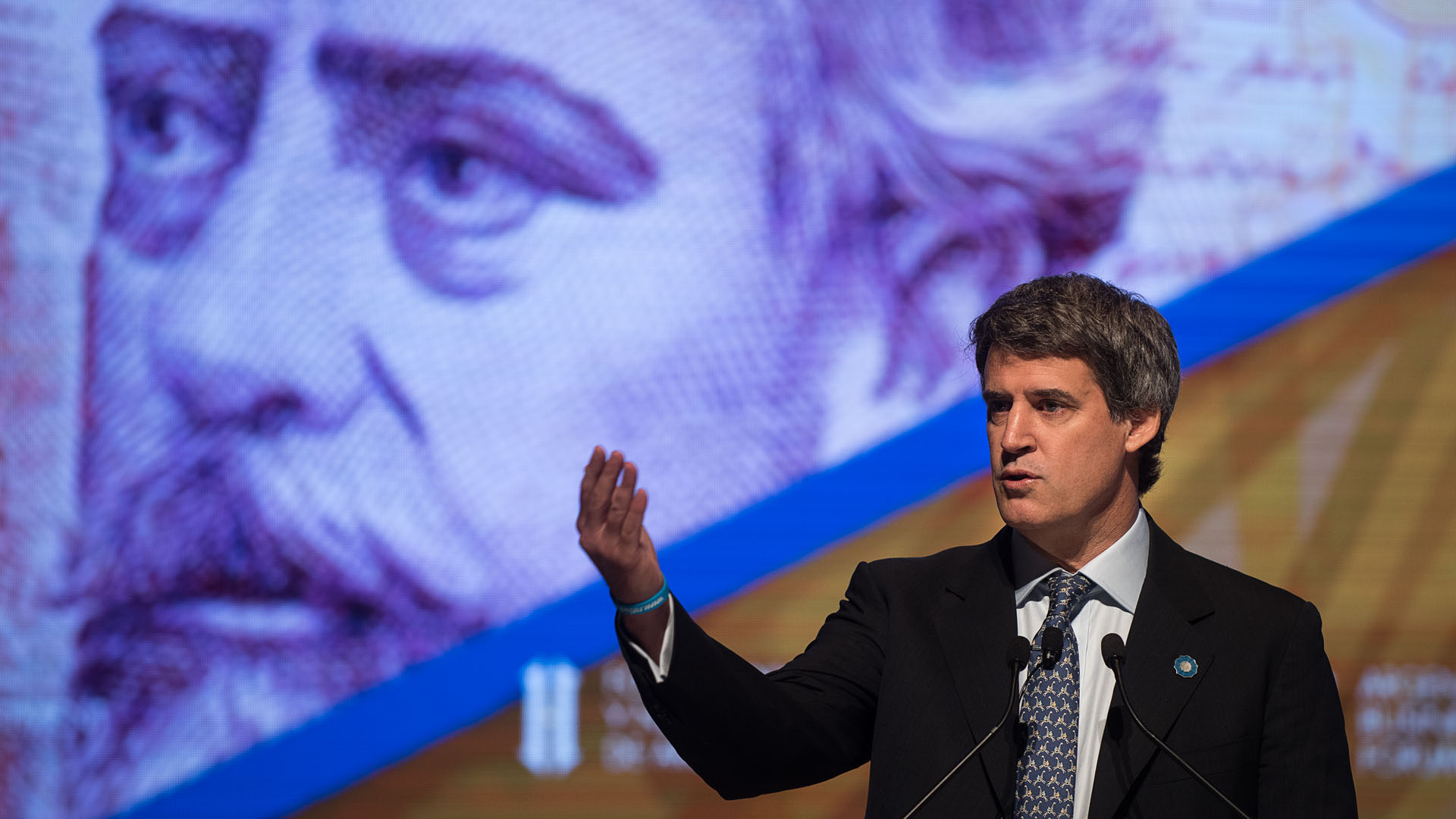 El ministro de Hacienda realizó un pantallazo general de la actual economía argentina en la apertura de la segunda jornada del Foro de Inversión y Negocios que se realiza en el Centro Cultural Kirchner