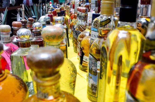 Botellas de tequila mexicano