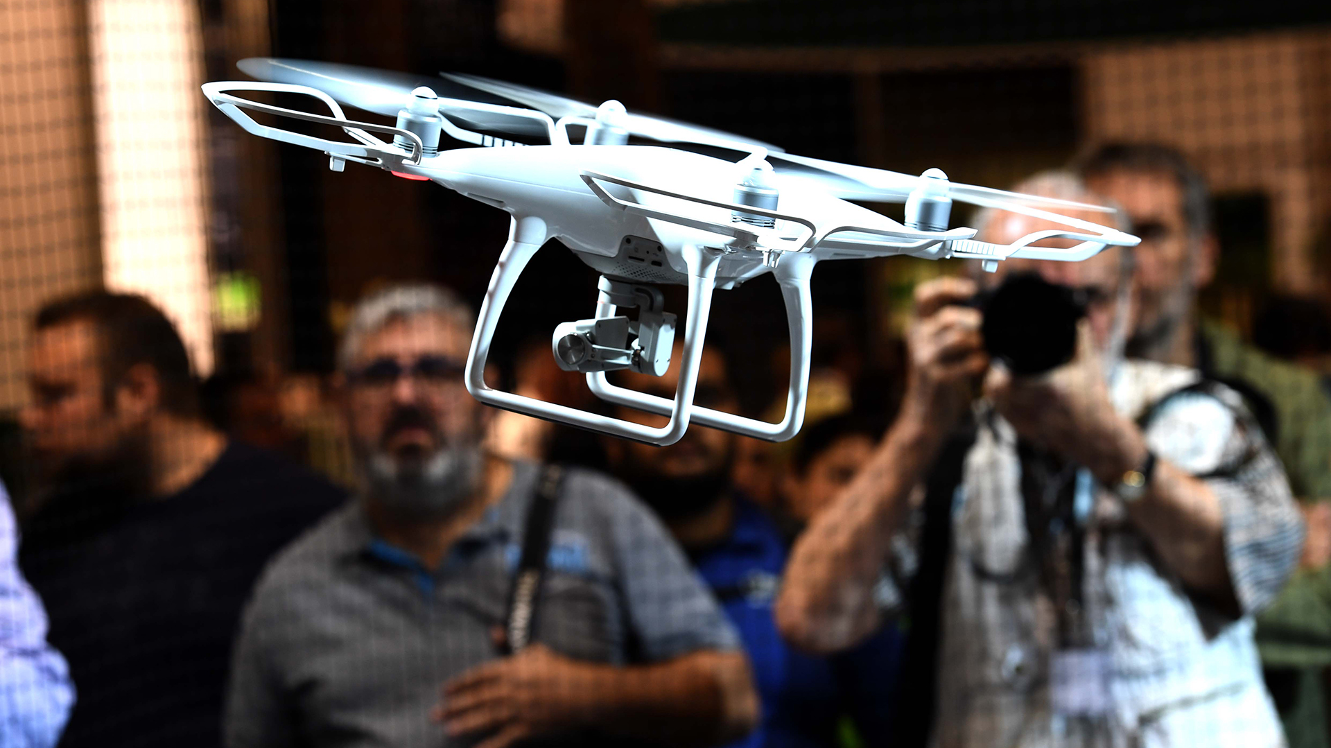 Bajo el lema “Imaging unlimited”, los asistentes podrán conocer las últimas novedades en servicios en la nube, aplicaciones, modelos 360 grados, tecnología ultra HD, así como realidad aumentada, virtual y drones (Reuters)