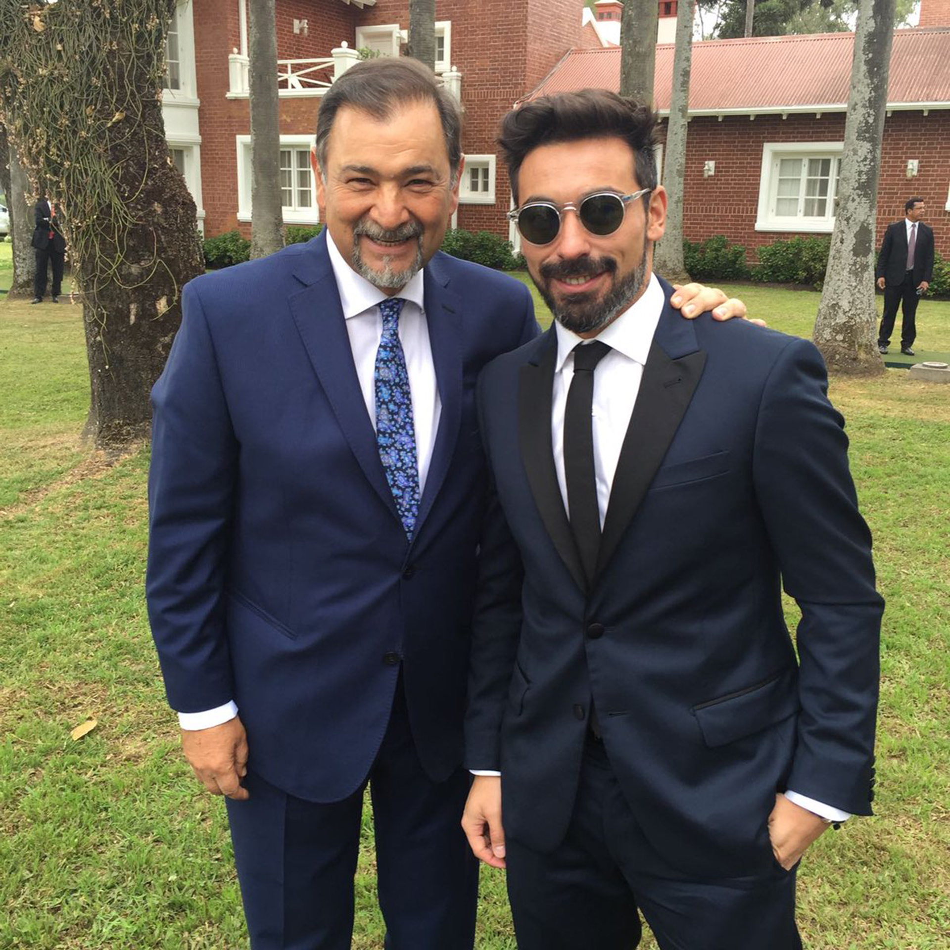 El vicegobernador Miguel Isa junto a Ezequiel “Pocho” Lavezzi.