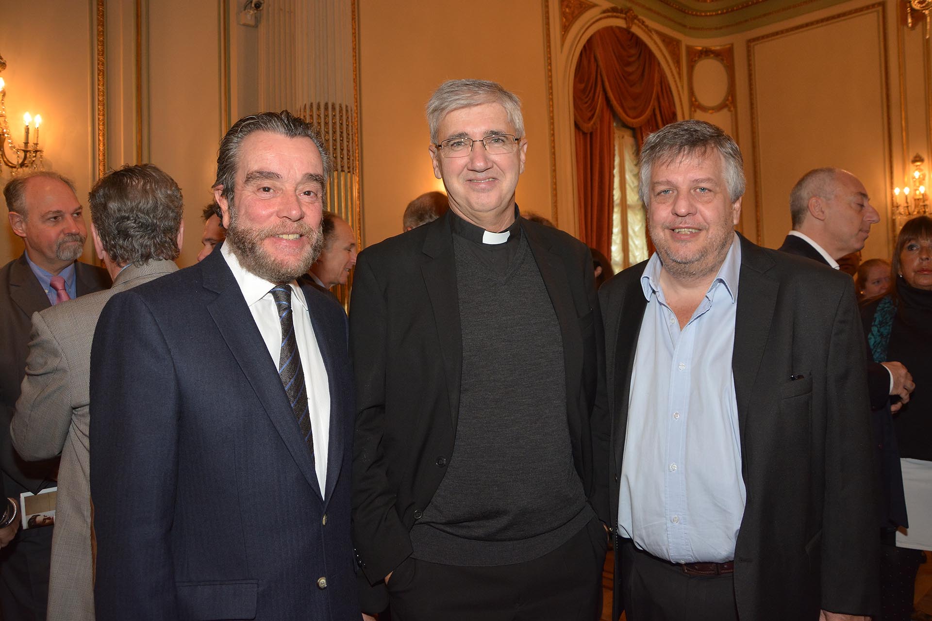 Gustavo Gorriz, director de la revista DEF; el sacerdote Guillermo Marcó; y el fiscal Carlos Stornelli