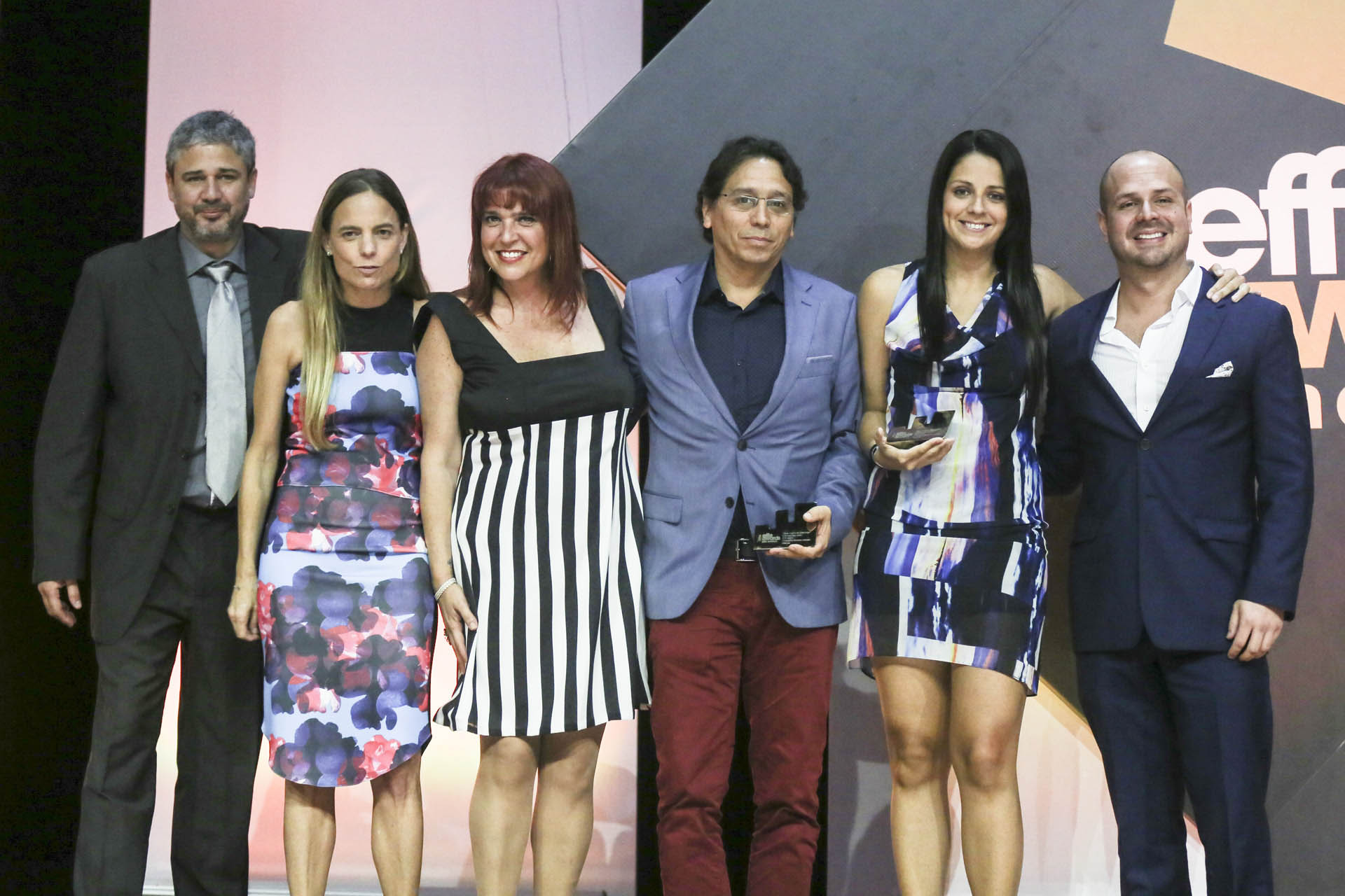 Effie de Oro en la categoría “Buenas causas”, Que vuelva el Otorongo, de FCB – Mayo para Cerveza San Juan de Cervecerías Peruanas Backus, Perú. El equipo de la agencia en pleno