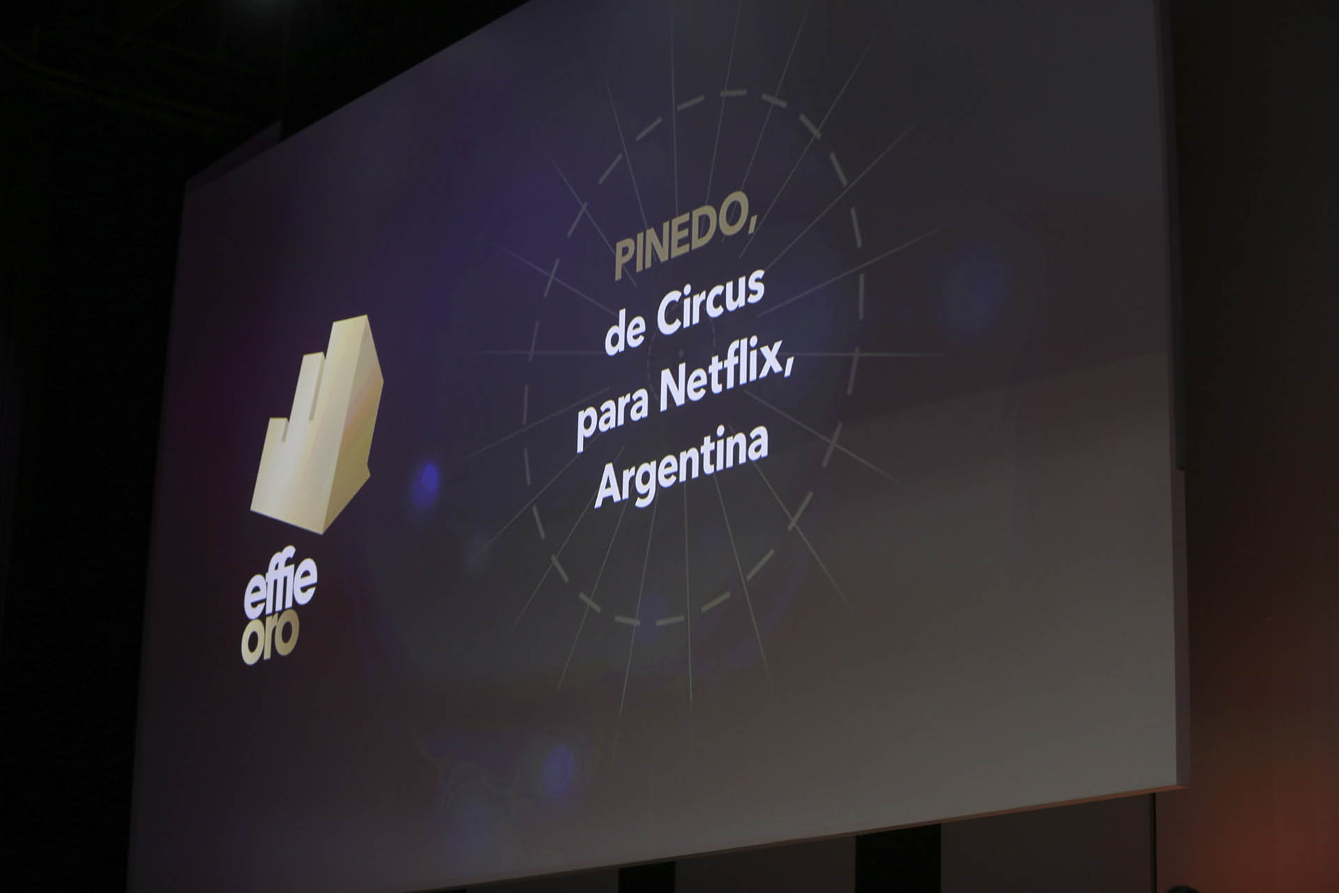 Pinedo, de Circus para Netflix, Argentina