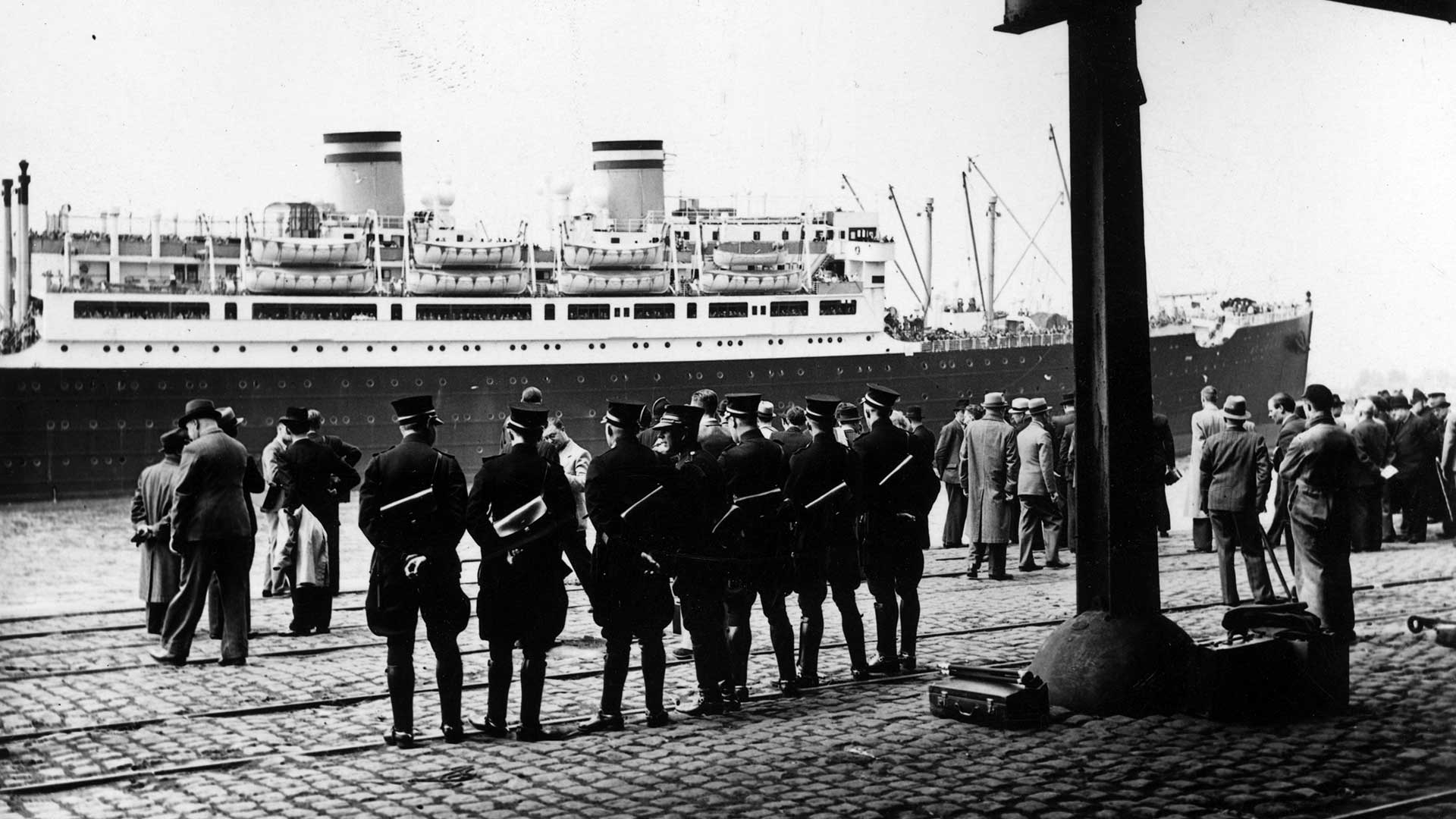 El Saint Louis, en el puerto belga de Amberes, a su regreso a Europa luego de ser rechazado su pasaje en Cuba (Getty Images)