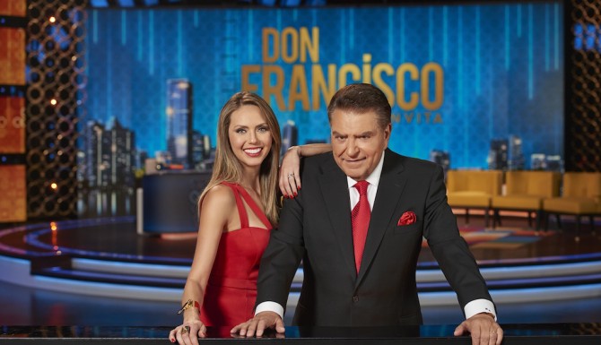Don Francisco y Jessica Carrillo (Telemundo)