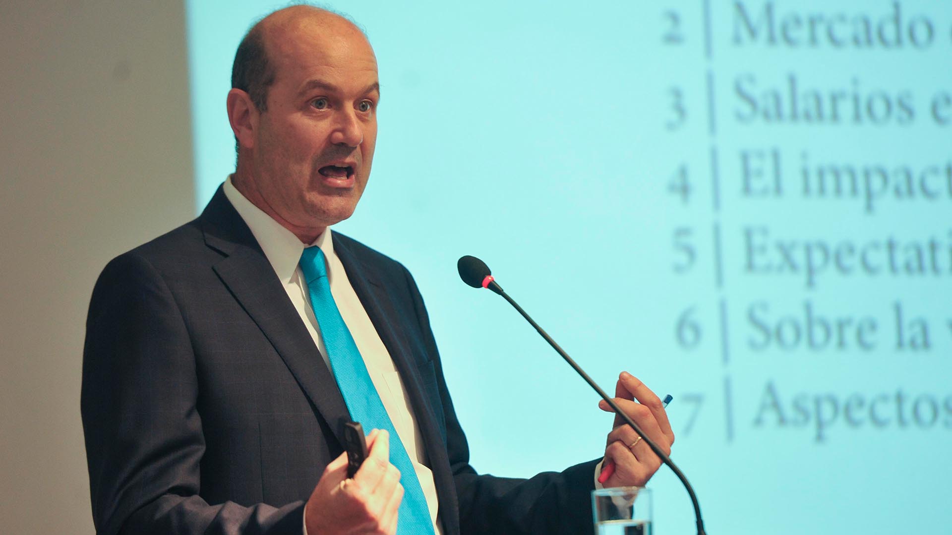 Federico Sturzenegger comenzó a adaptar las tasas a la nueva meta de inflación (Télam)