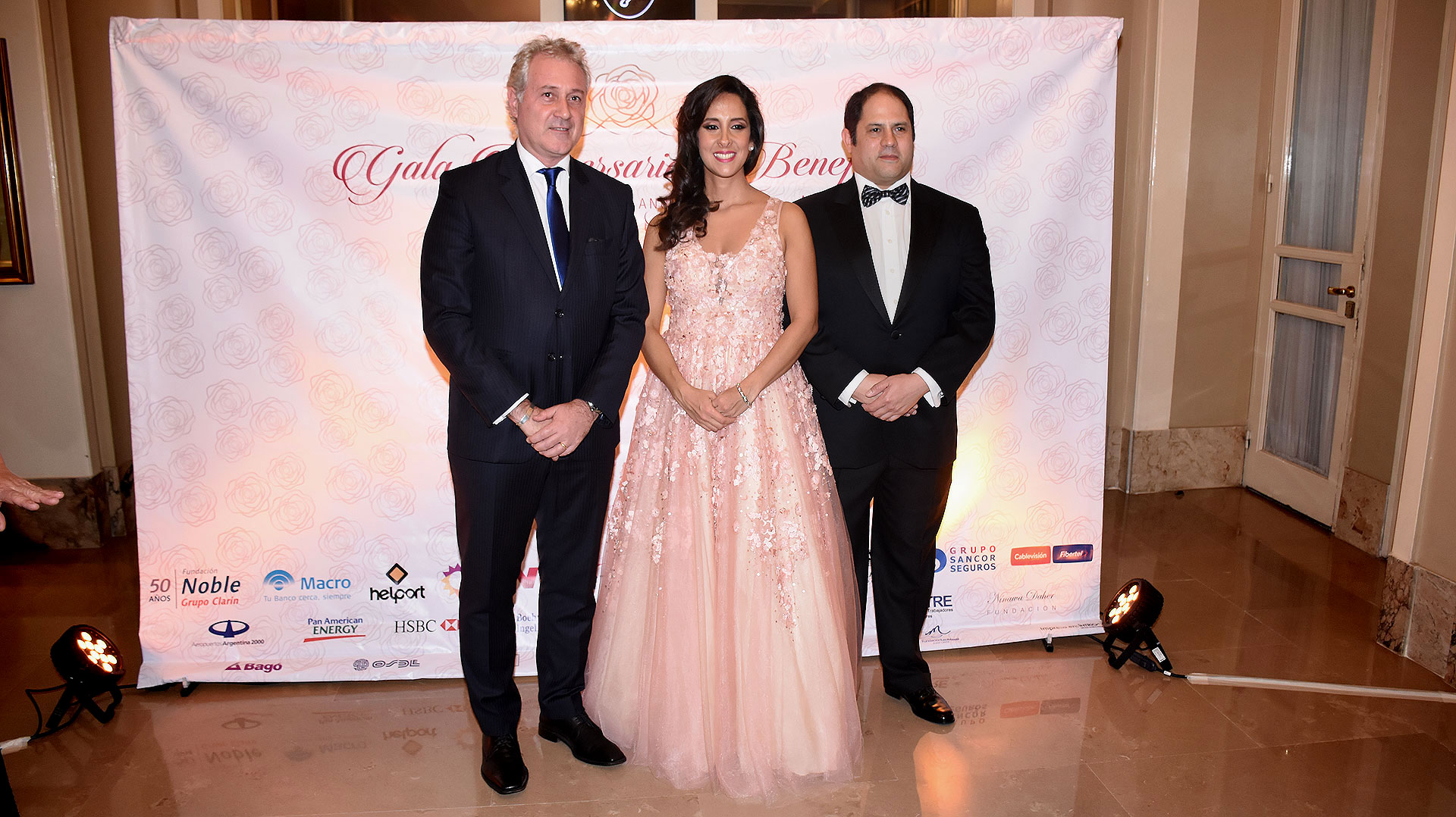 Matías Patanian, vicepresidente de River Plate, junto a Vanesa y Felipe Noble Herrera