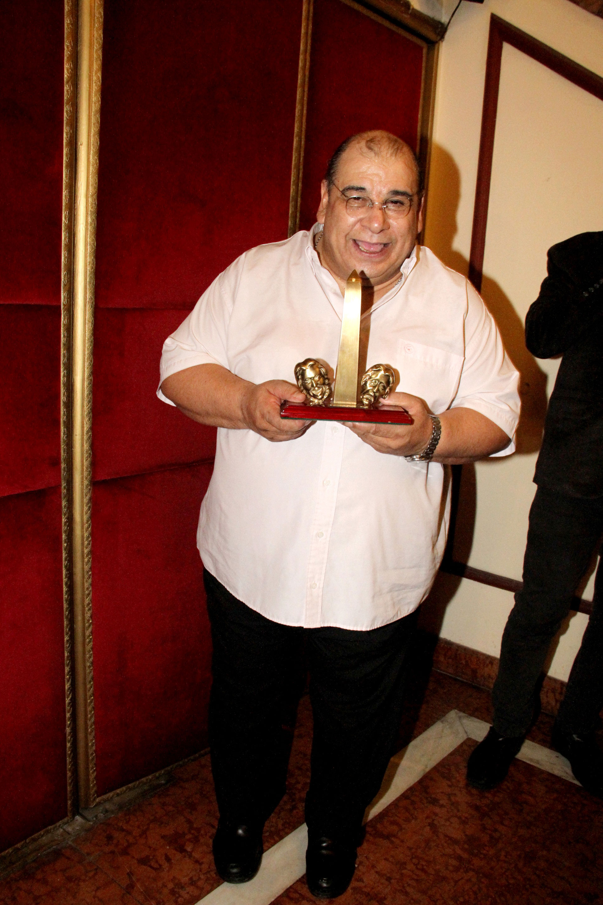 Roly Serrano fue distinguido por su trabajo en Casa Valentina