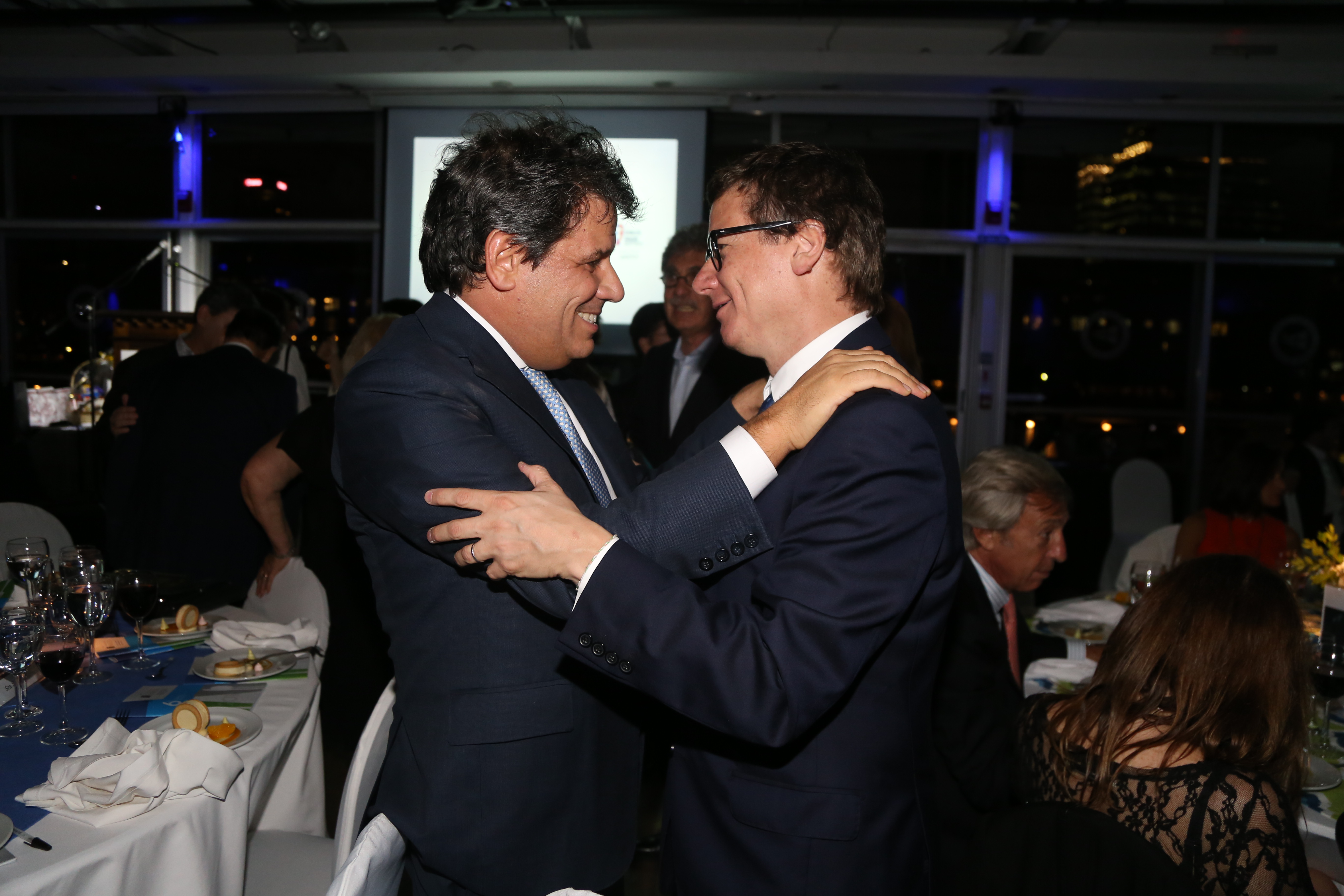 Facundo Manes junto a Gabriel Martino, presidente de HSBC Argentina