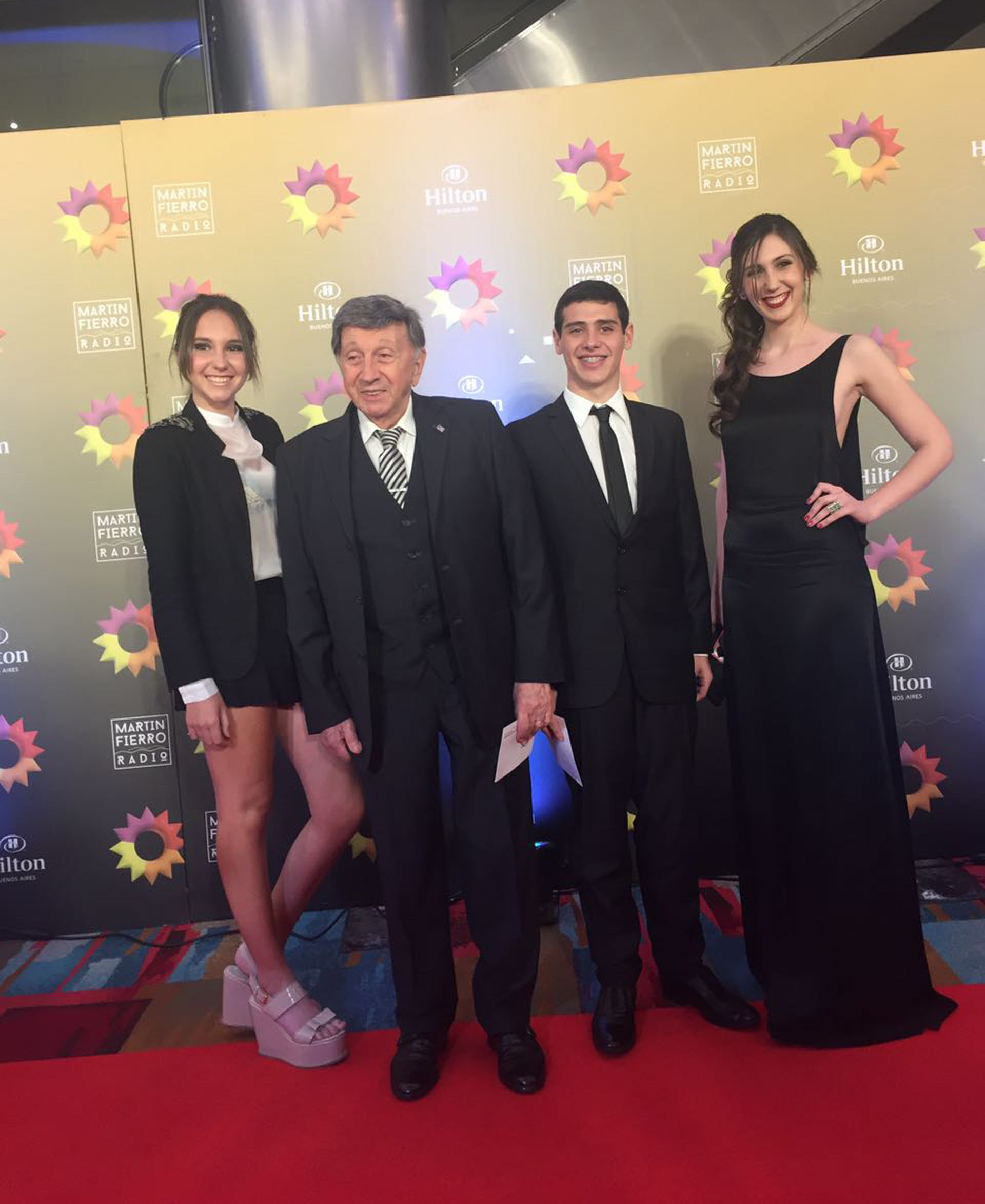 Luis Landriscina con su familia (Crédito: Teleshow)