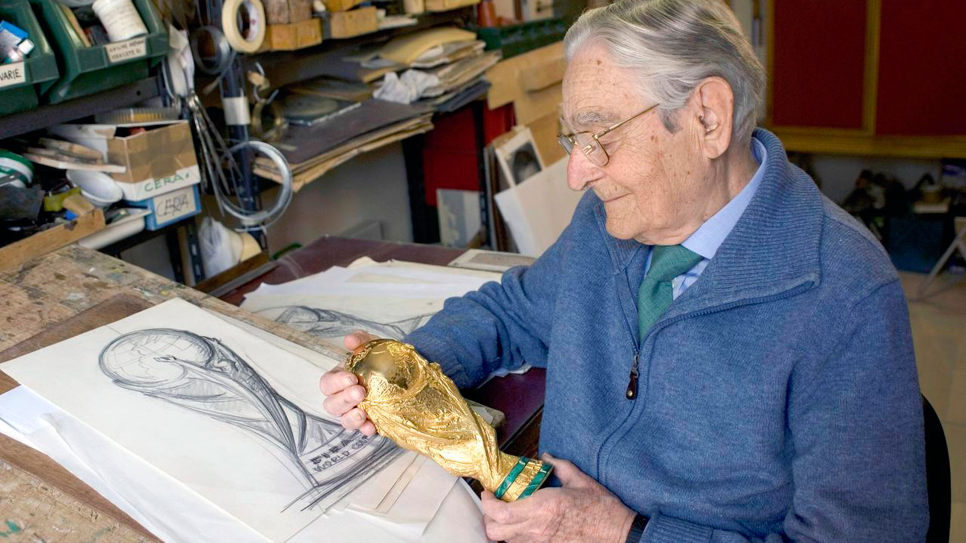 Murió Silvio Gazzaniga, creador del trofeo de la Copa del Mundo - Infobae