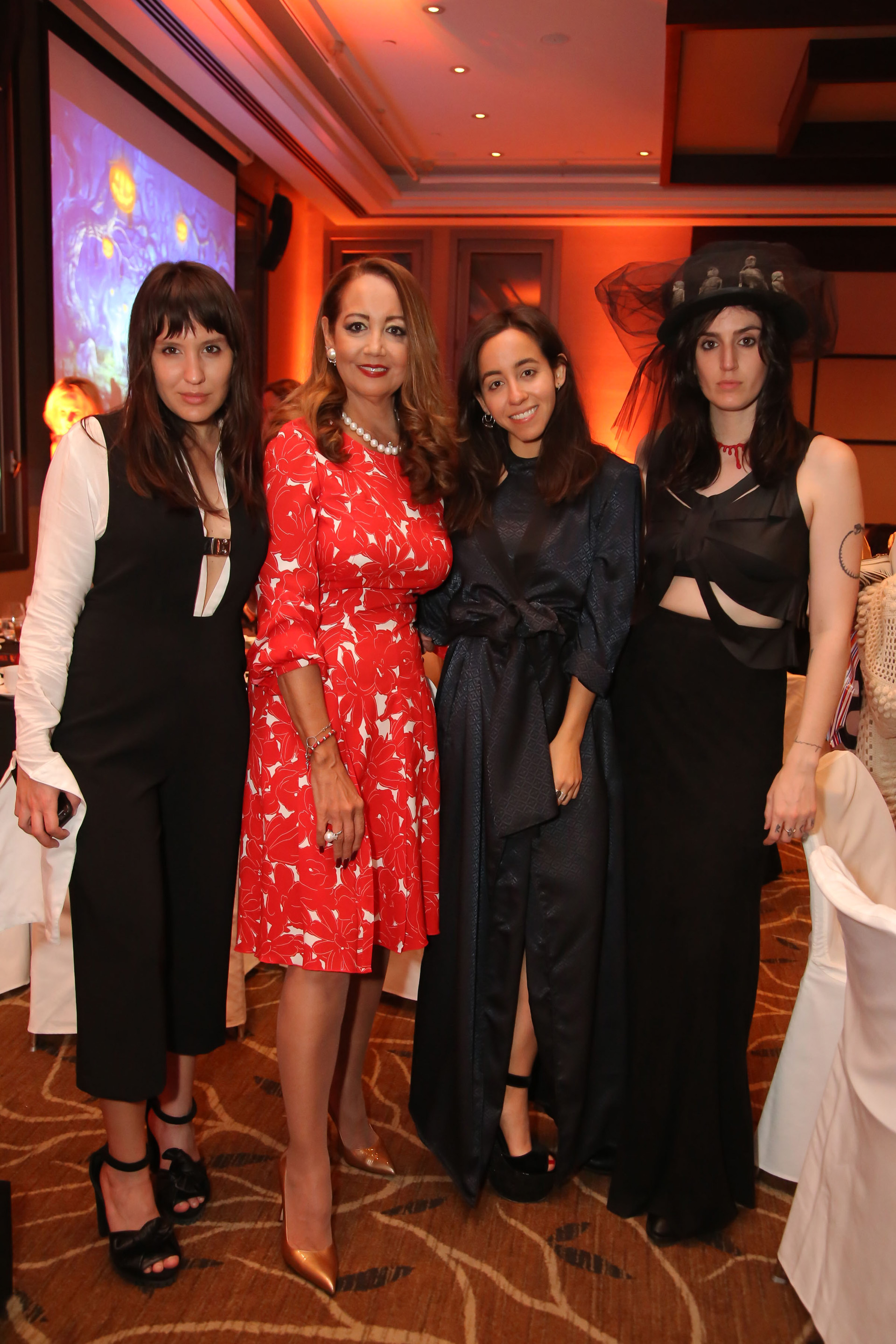 Bianca Siconolfi, Mónica y Michelle Parisier, y Julia Ramos