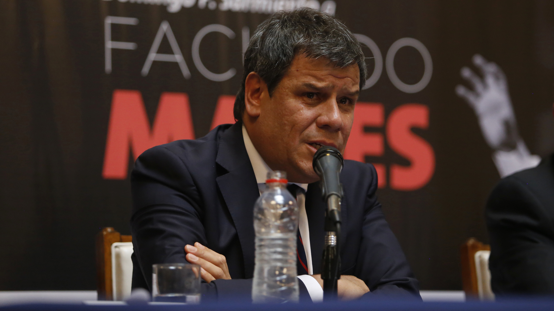 Facundo Manes, emocionado en el comienzo de su discurso
