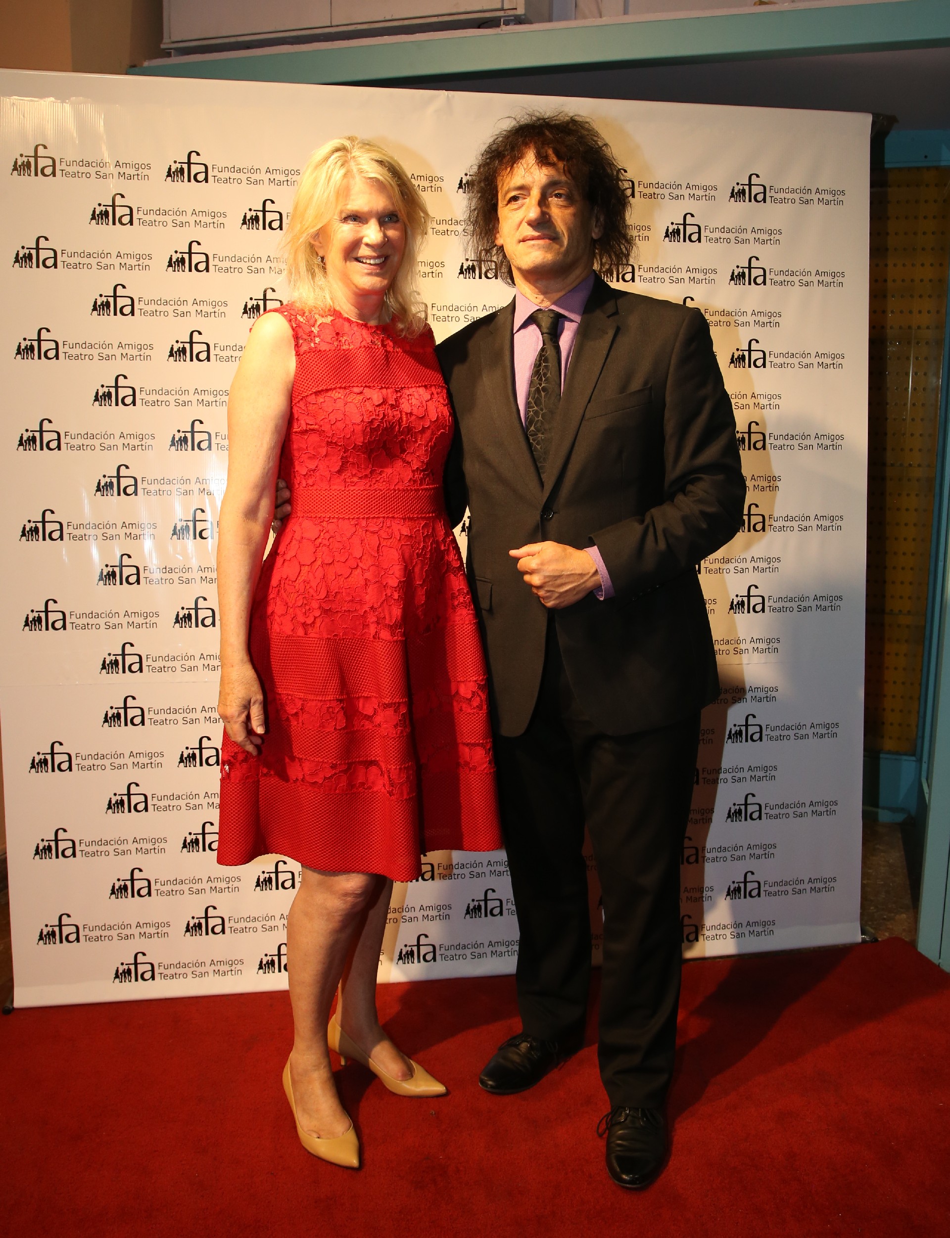 Eva Thesleff de Soldati, presidente de la Fundación Amigos del Teatro San Martín, junto al ministro de Cultura porteño, Ángel Mahler, en la tradicional gala anual que tuvo lugar en el Teatro de la Ribera, Patrimonio Cultural Inmaterial de la Humanidad, próximo a PROA y Caminito, en el barrio de La Boca /// Fotos: Nicolás Aboaf
